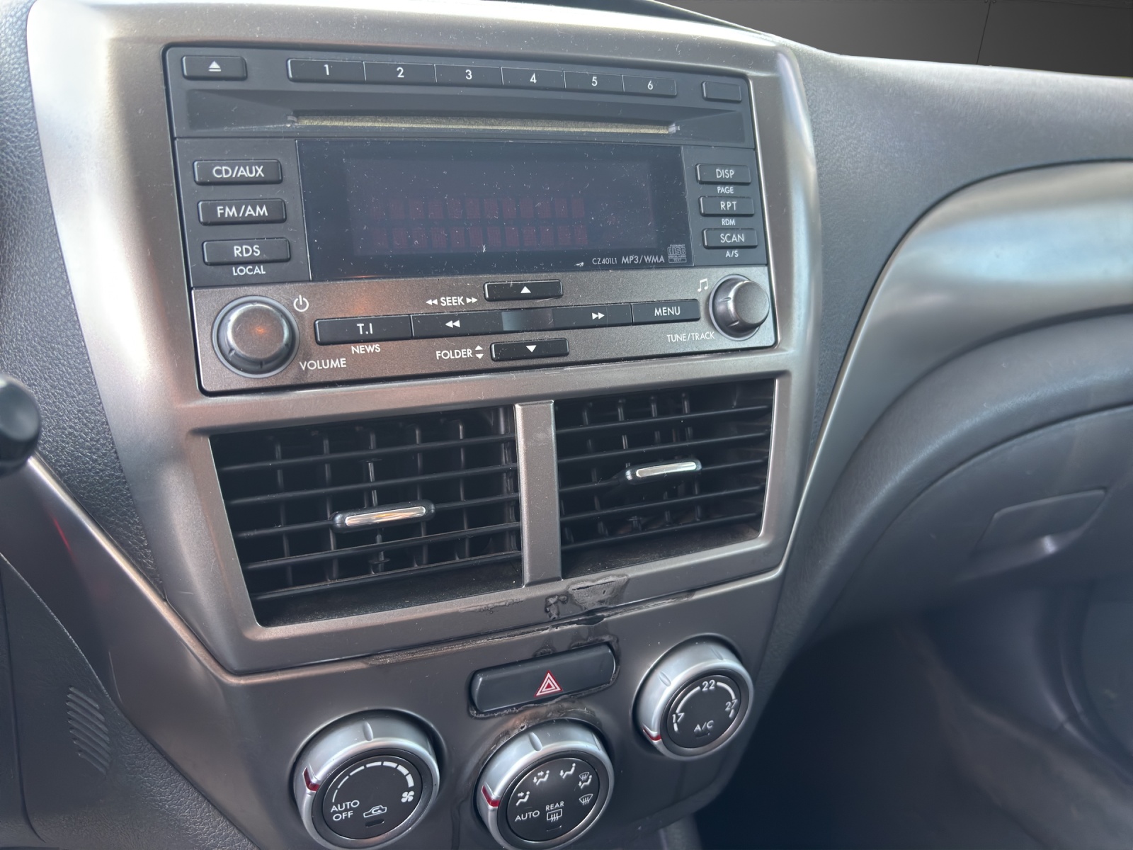 SUBARU Impreza 2.0R Comfort Automatic-image-6