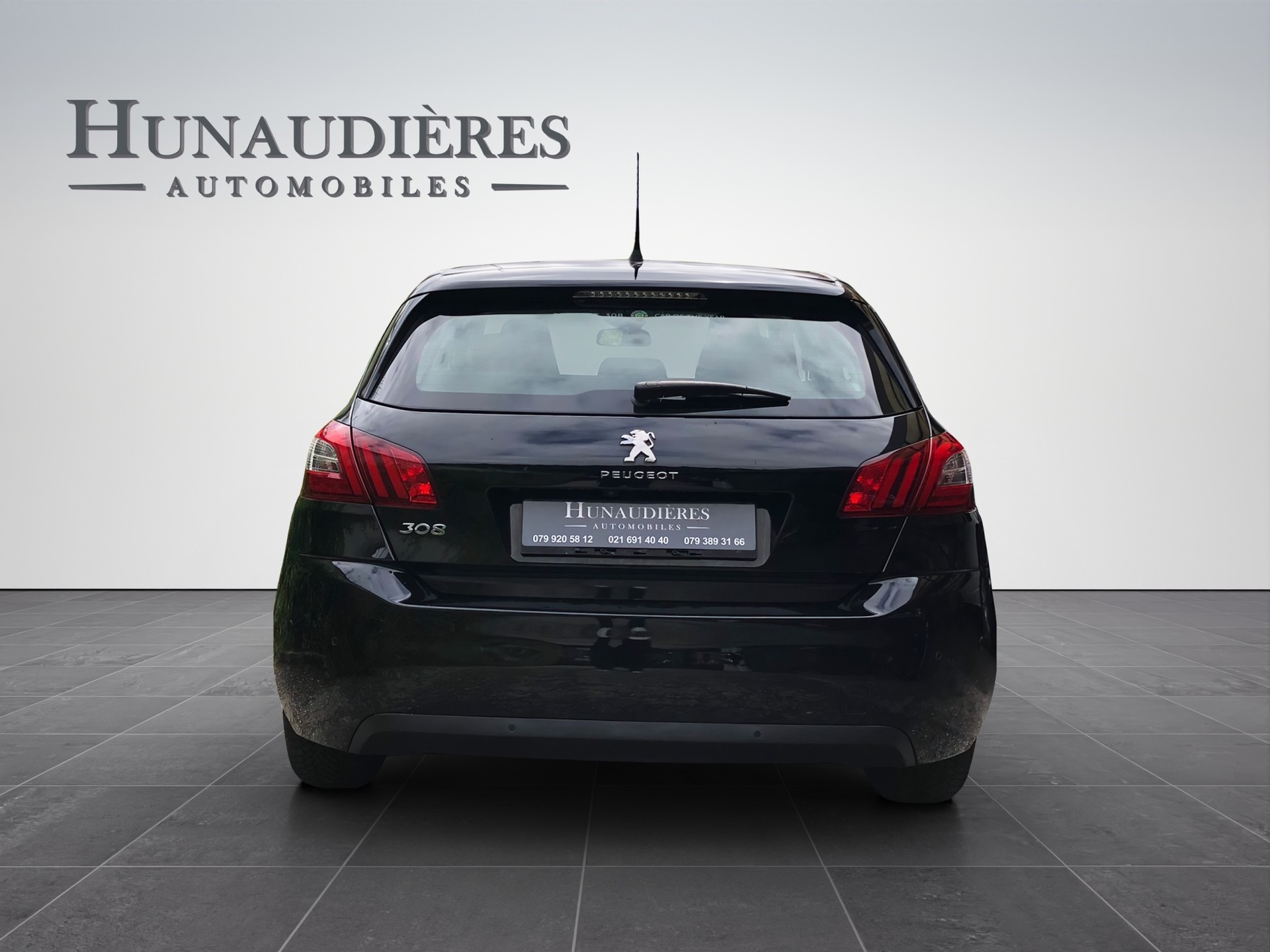 PEUGEOT 308 1.2 THP Allure-image-12