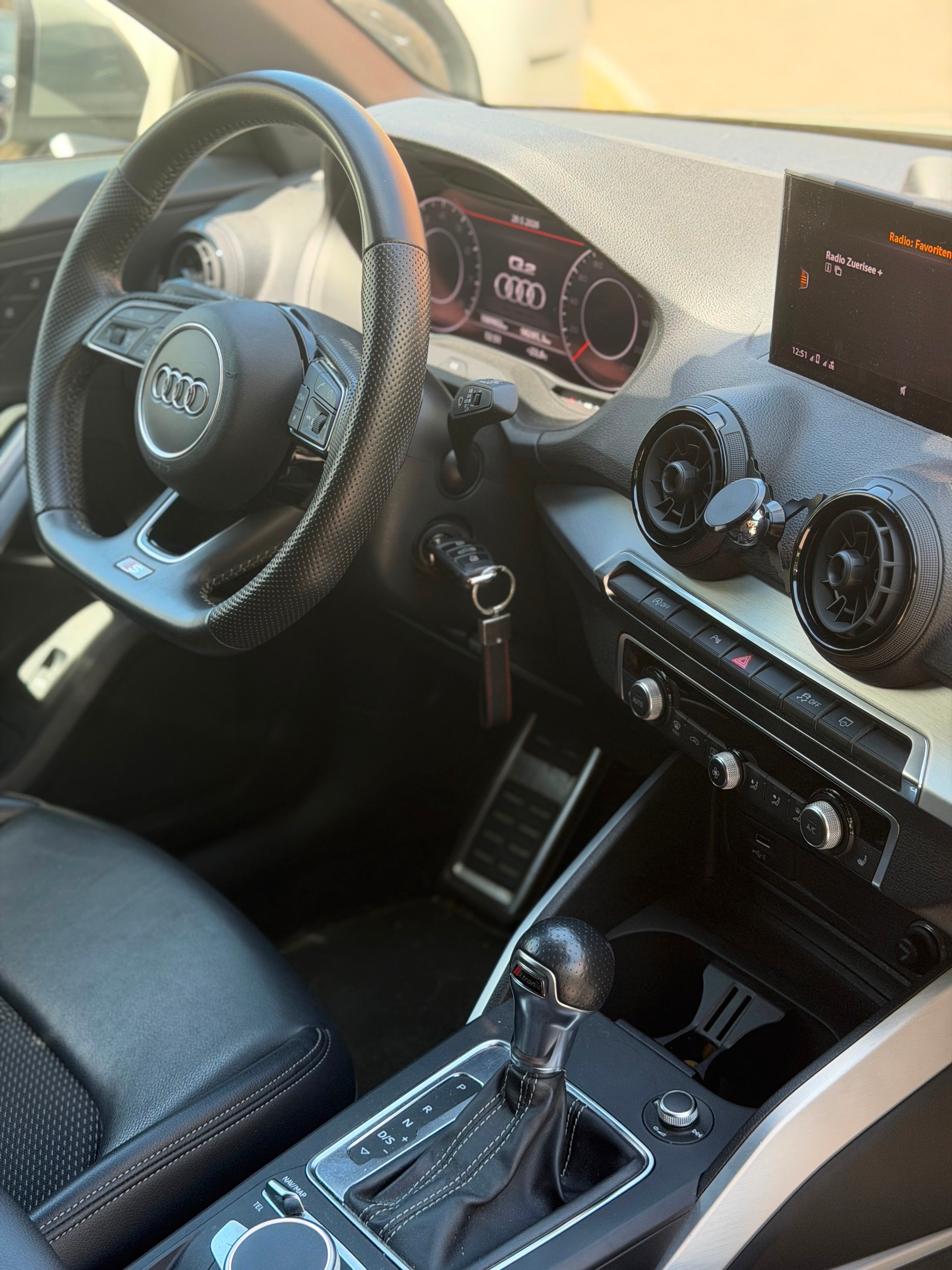AUDI 1.5 35 TFSI Sport S-Tronic-image-1
