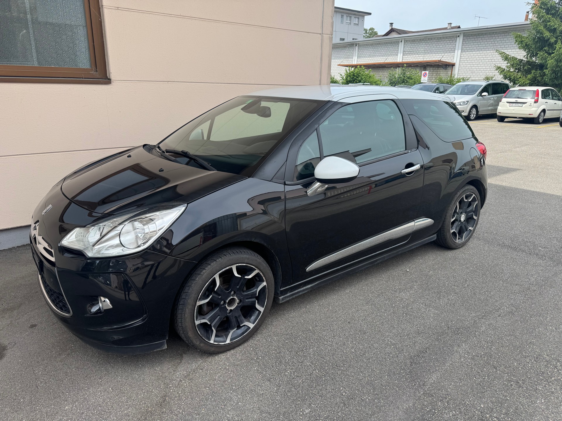DS AUTOMOBILES DS3 1.6 THP Sport Chic-image-0