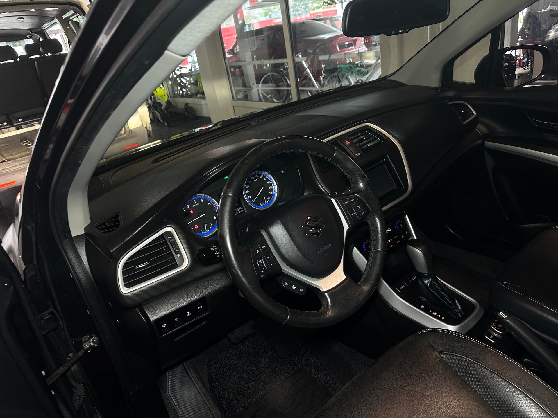 SUZUKI SX4 S-Cross 1.6 16V GL Top 4WD CVT7-image-6