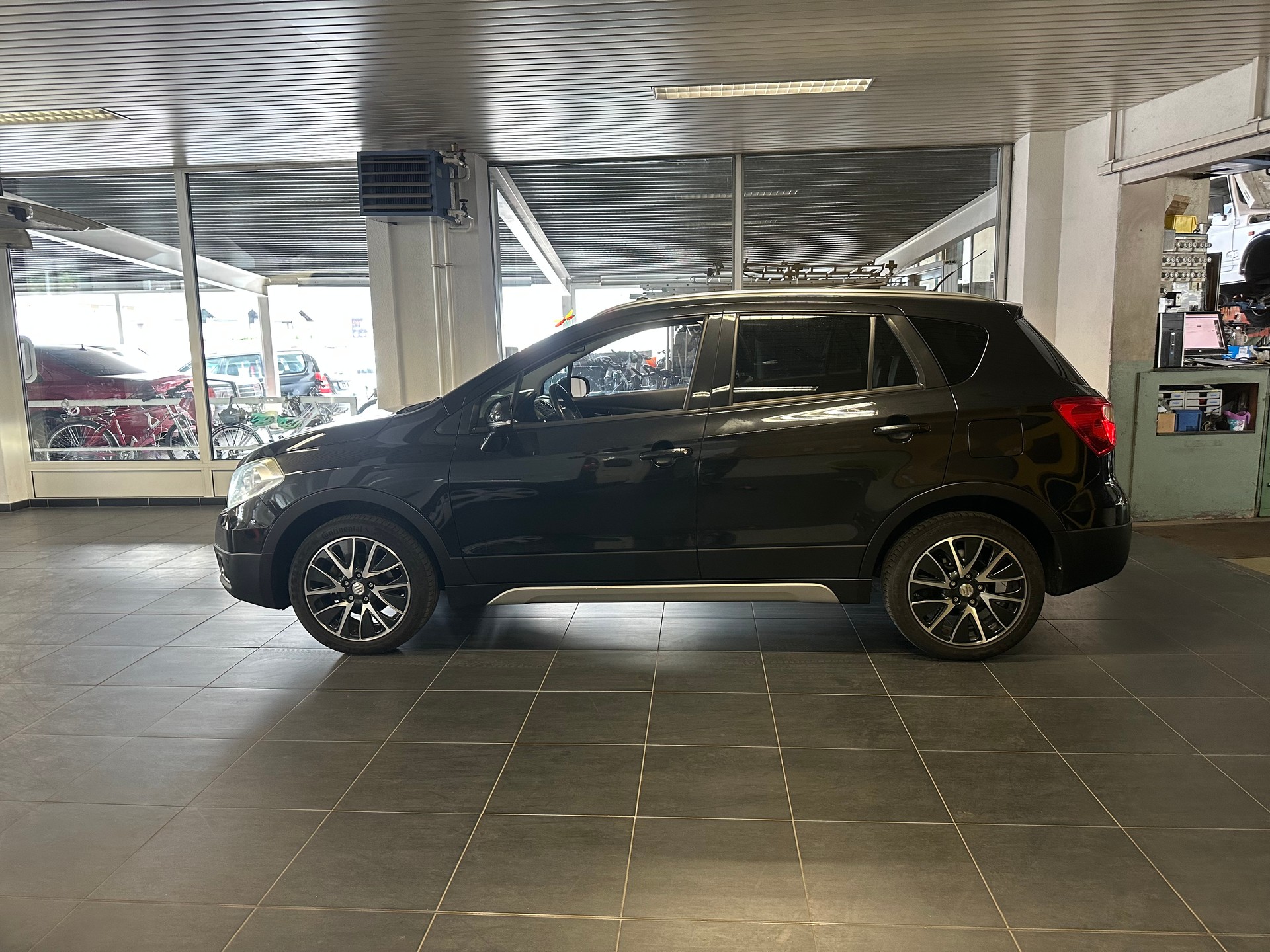 SUZUKI SX4 S-Cross 1.6 16V GL Top 4WD CVT7-image-4
