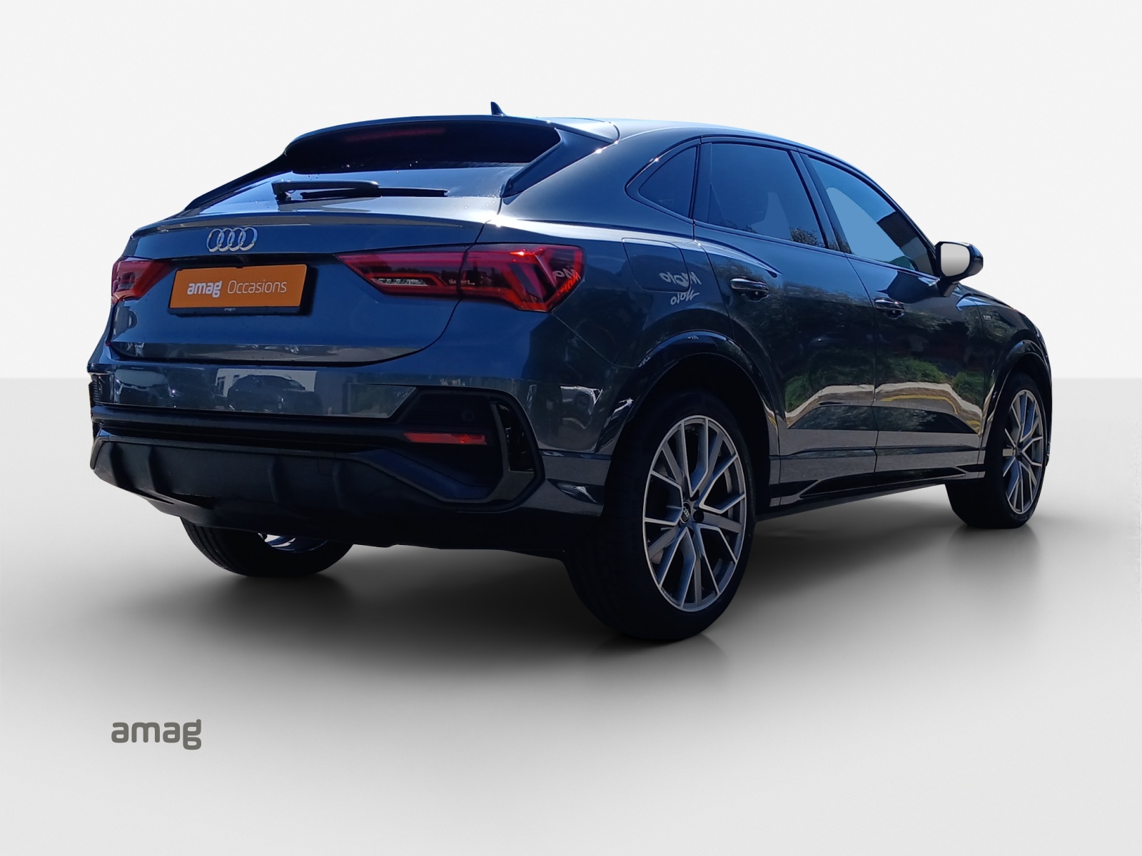 AUDI Q3 Sportback 35 TFSI S line Attraction S-tronic-image-4