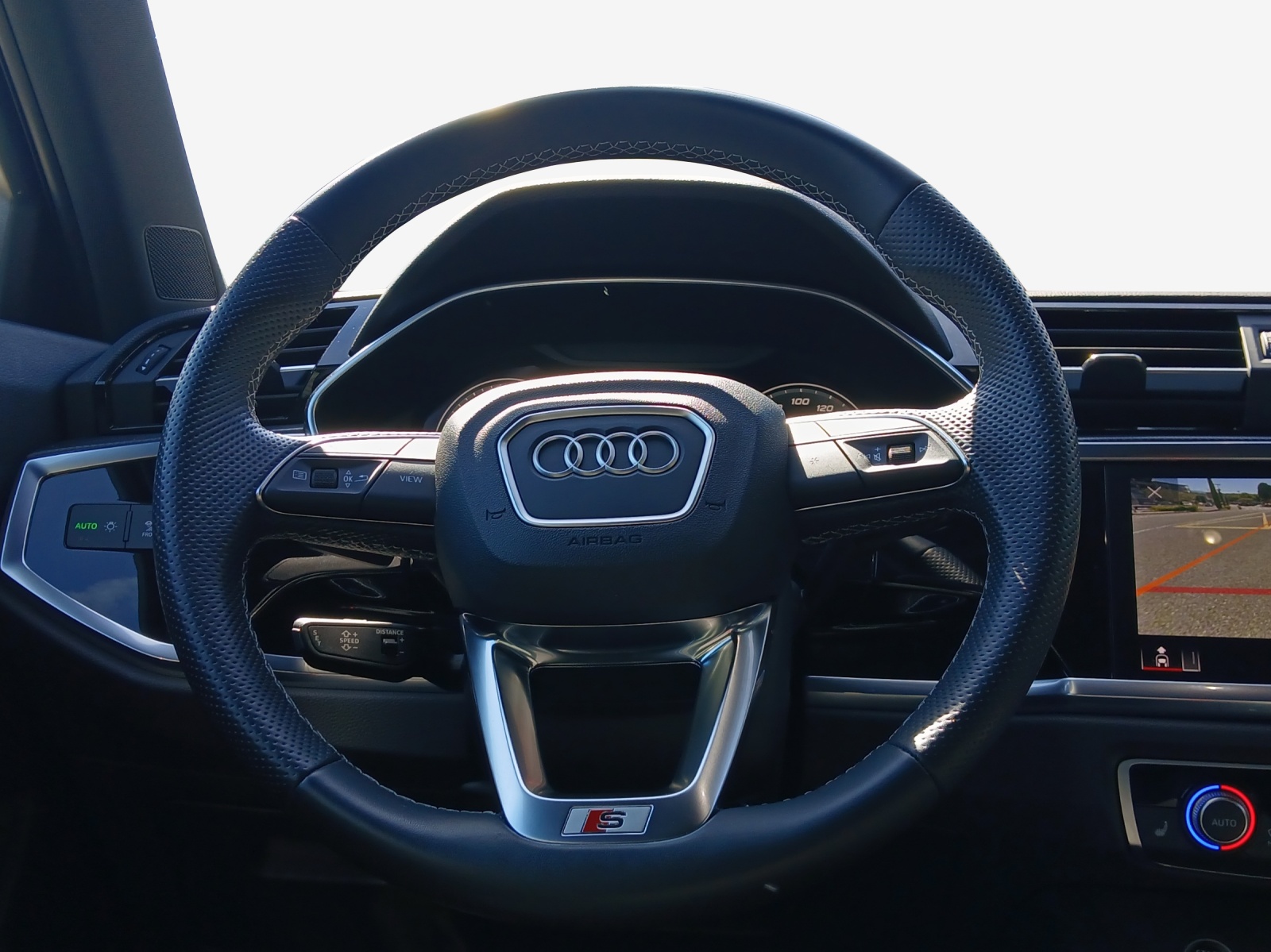 AUDI Q3 Sportback 35 TFSI S line Attraction S-tronic-image-9