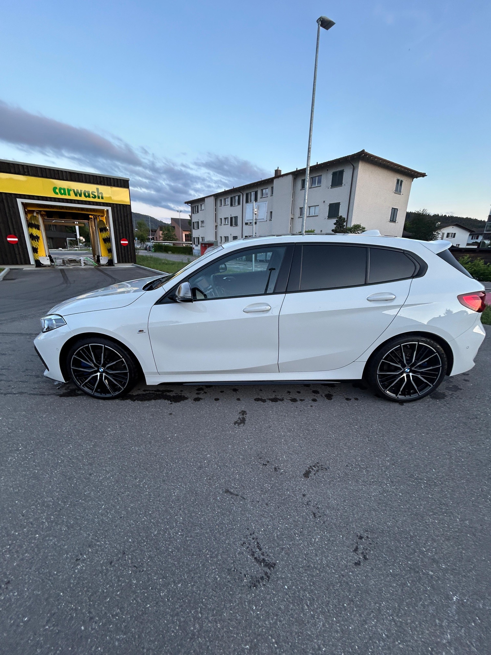 BMW M135i xDrive-image-1