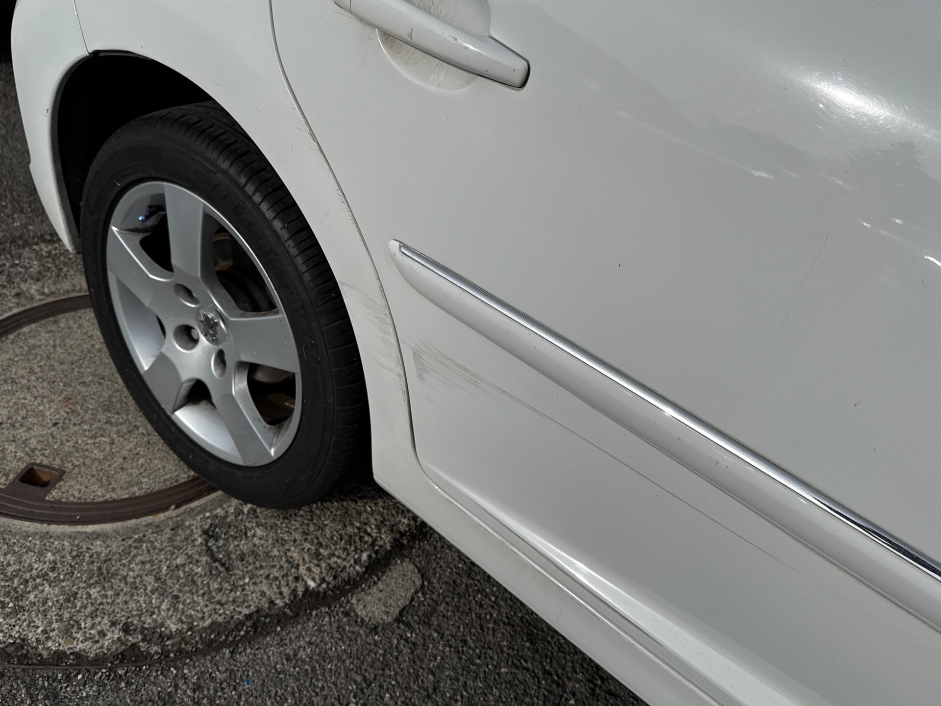 PEUGEOT 207 1.6 16V Allure Automatic-image-9