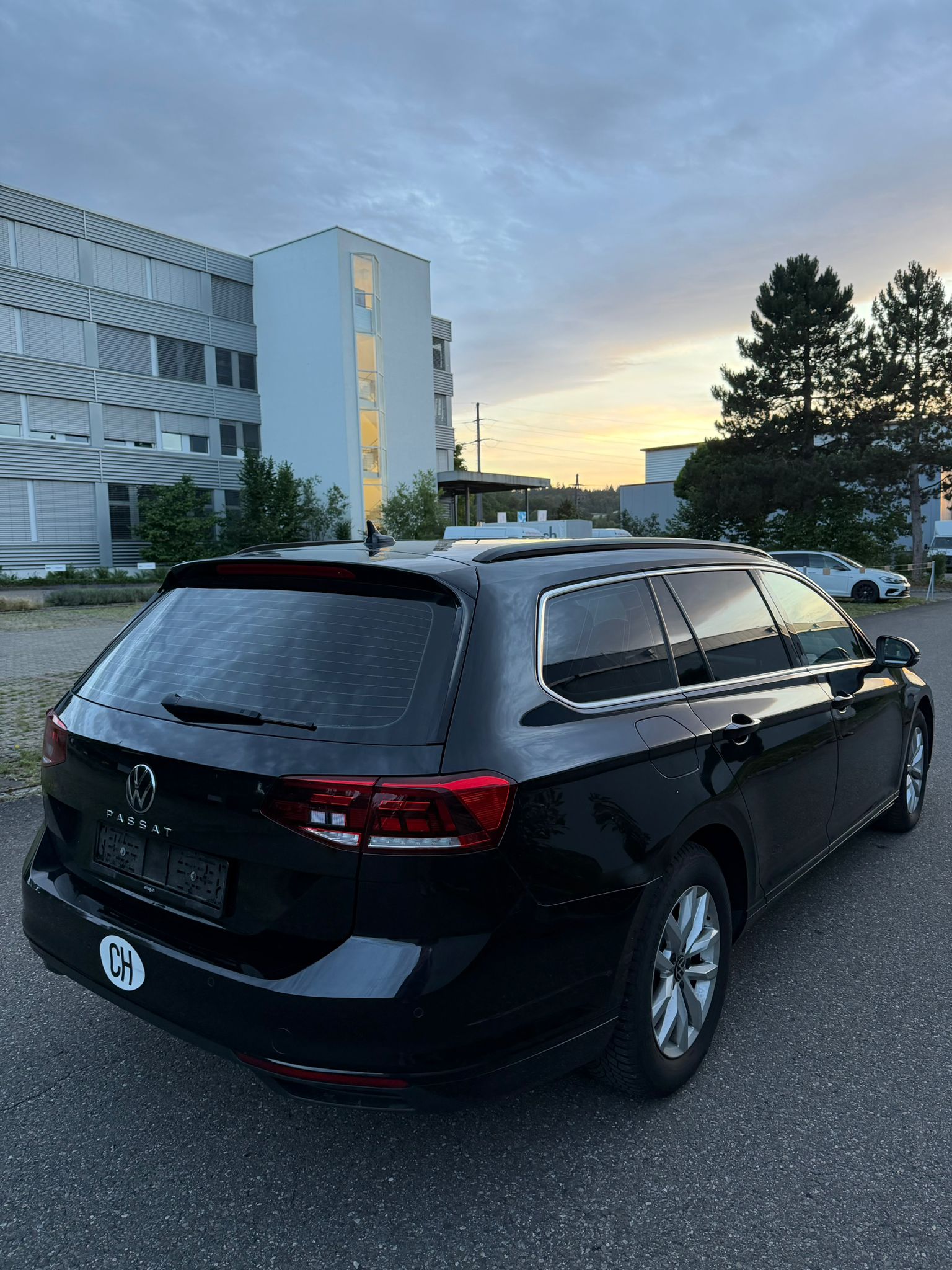 VW 2.0 TDI 122 Business DSG-image-2