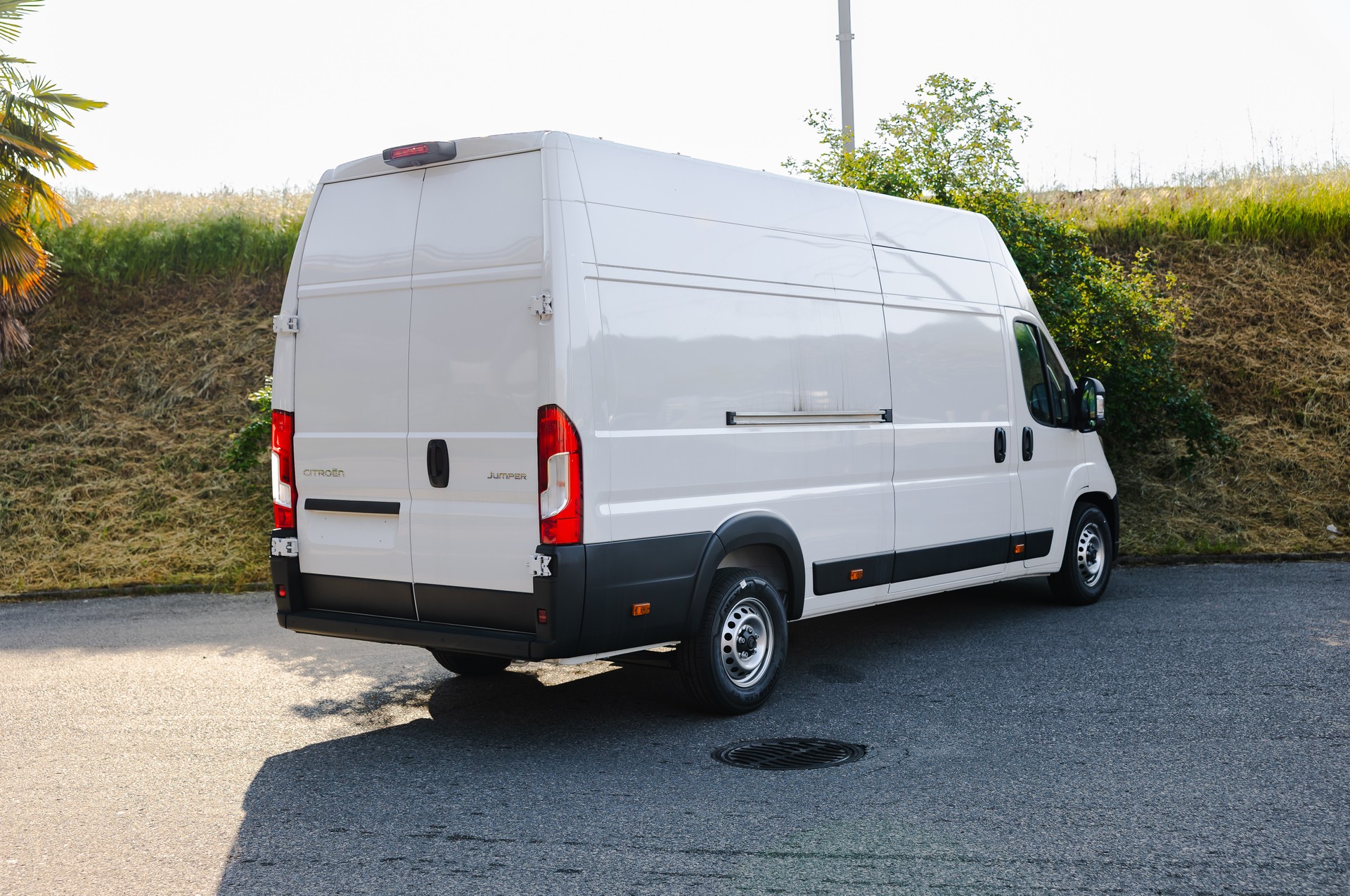 CITROEN Jumper 35+ 2.2 BlueHDi 180 L4H3-image-2