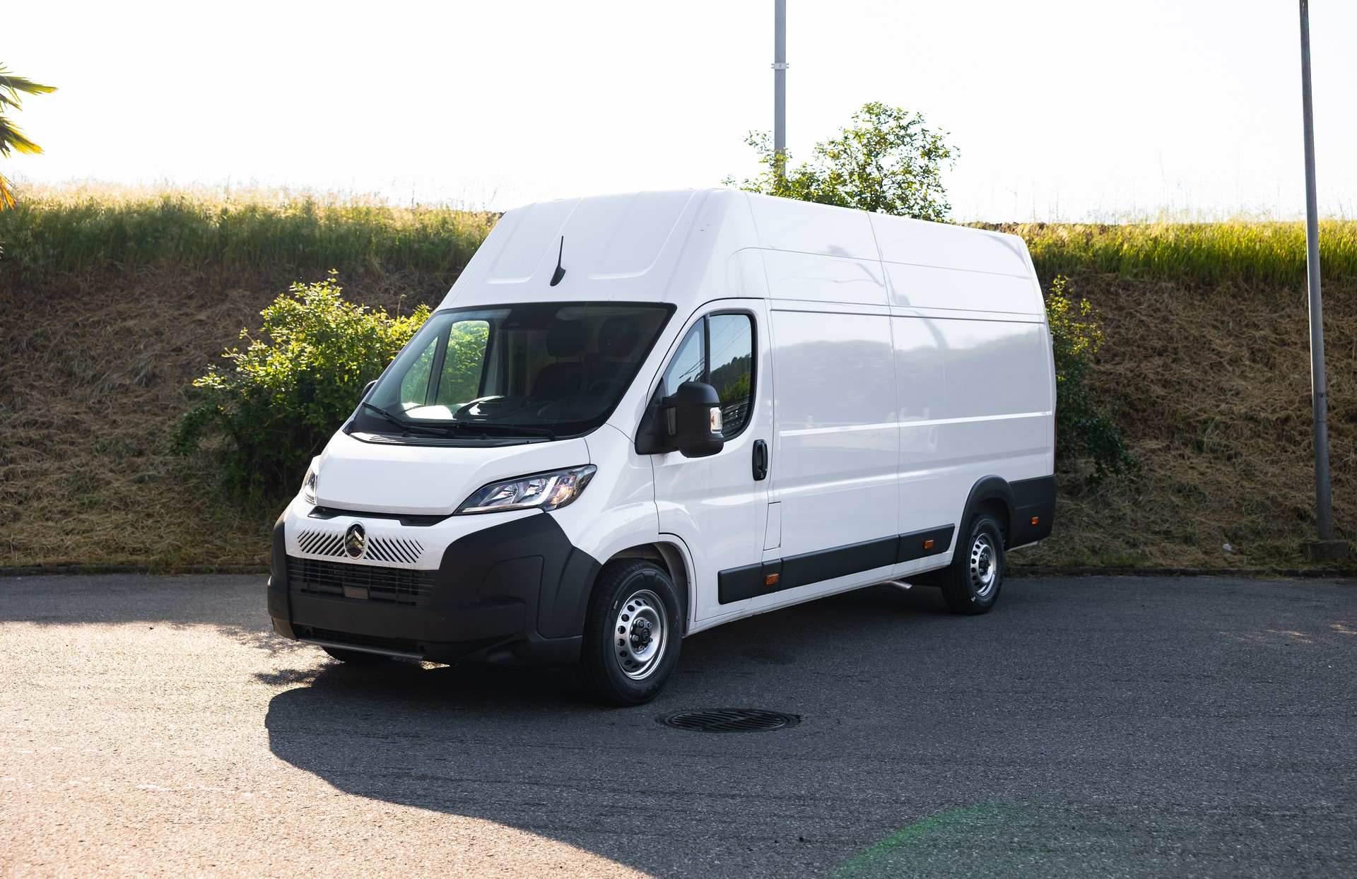 CITROEN Jumper 35+ 2.2 BlueHDi 180 L4H3-image-1