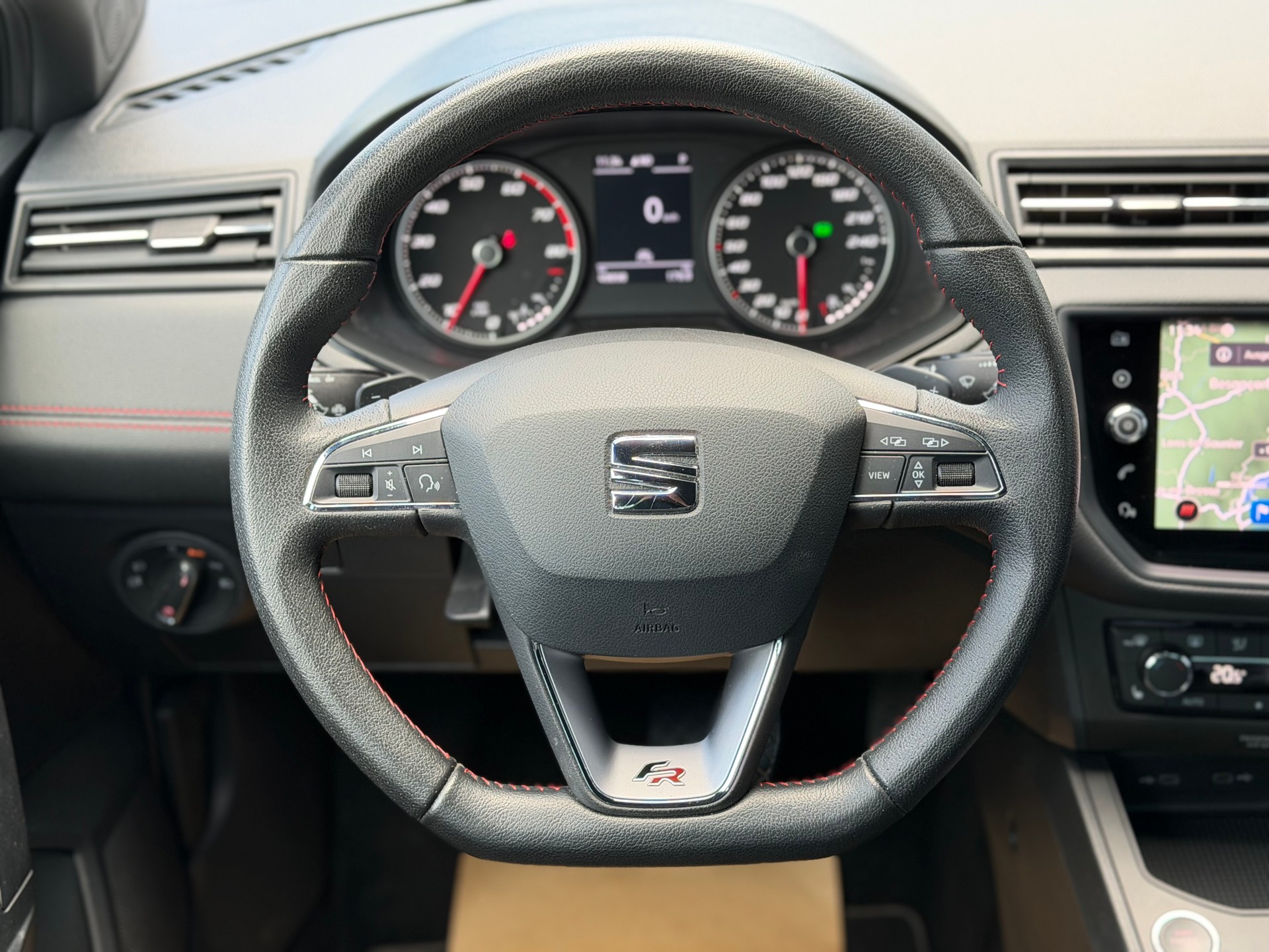 SEAT Ibiza 1.0 EcoTSI FR DSG-image-12