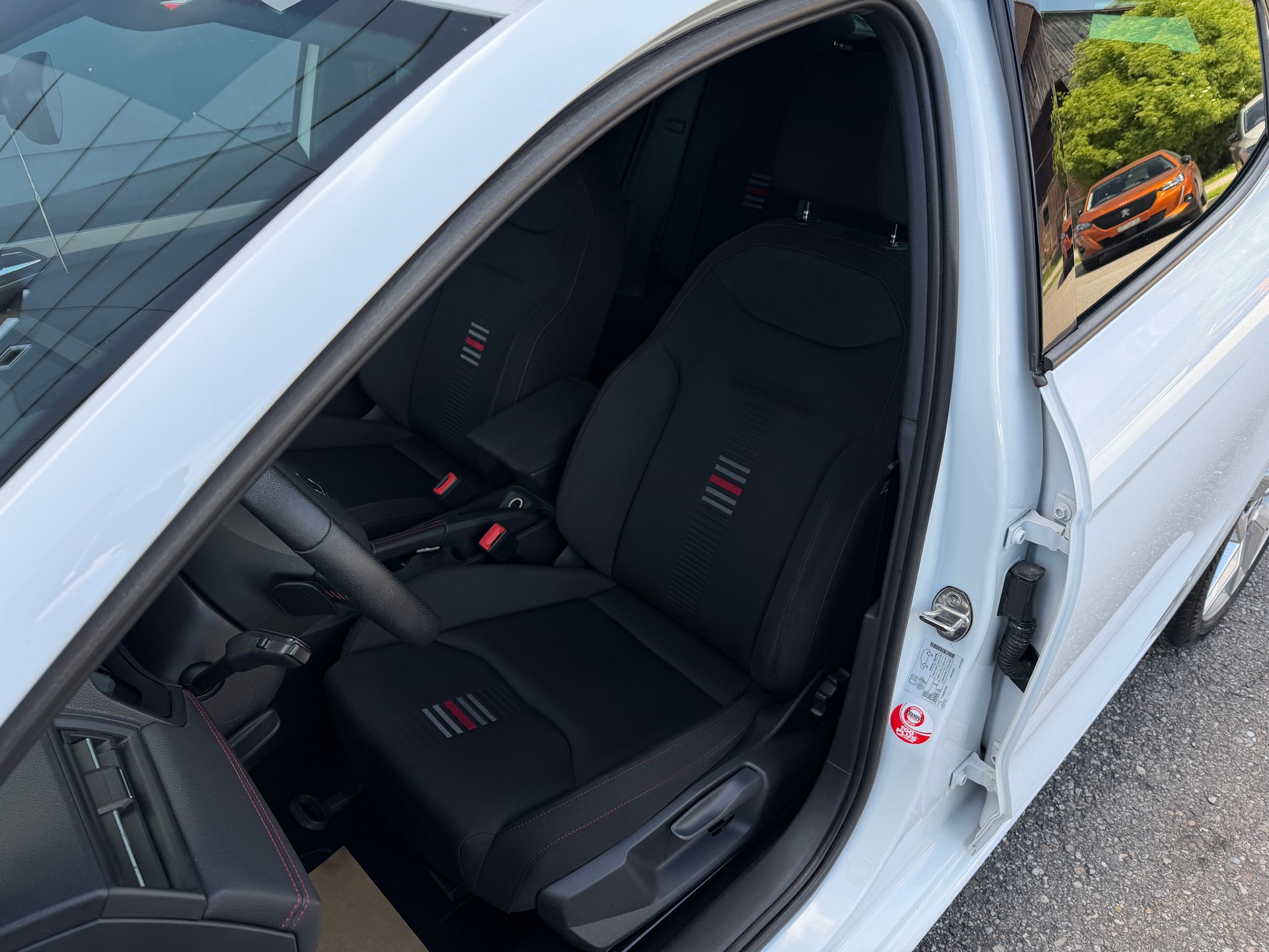SEAT Ibiza 1.0 EcoTSI FR DSG-image-9