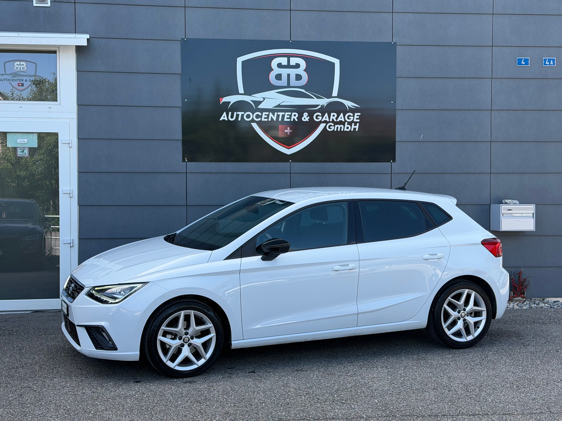SEAT Ibiza 1.0 EcoTSI FR DSG-image-2