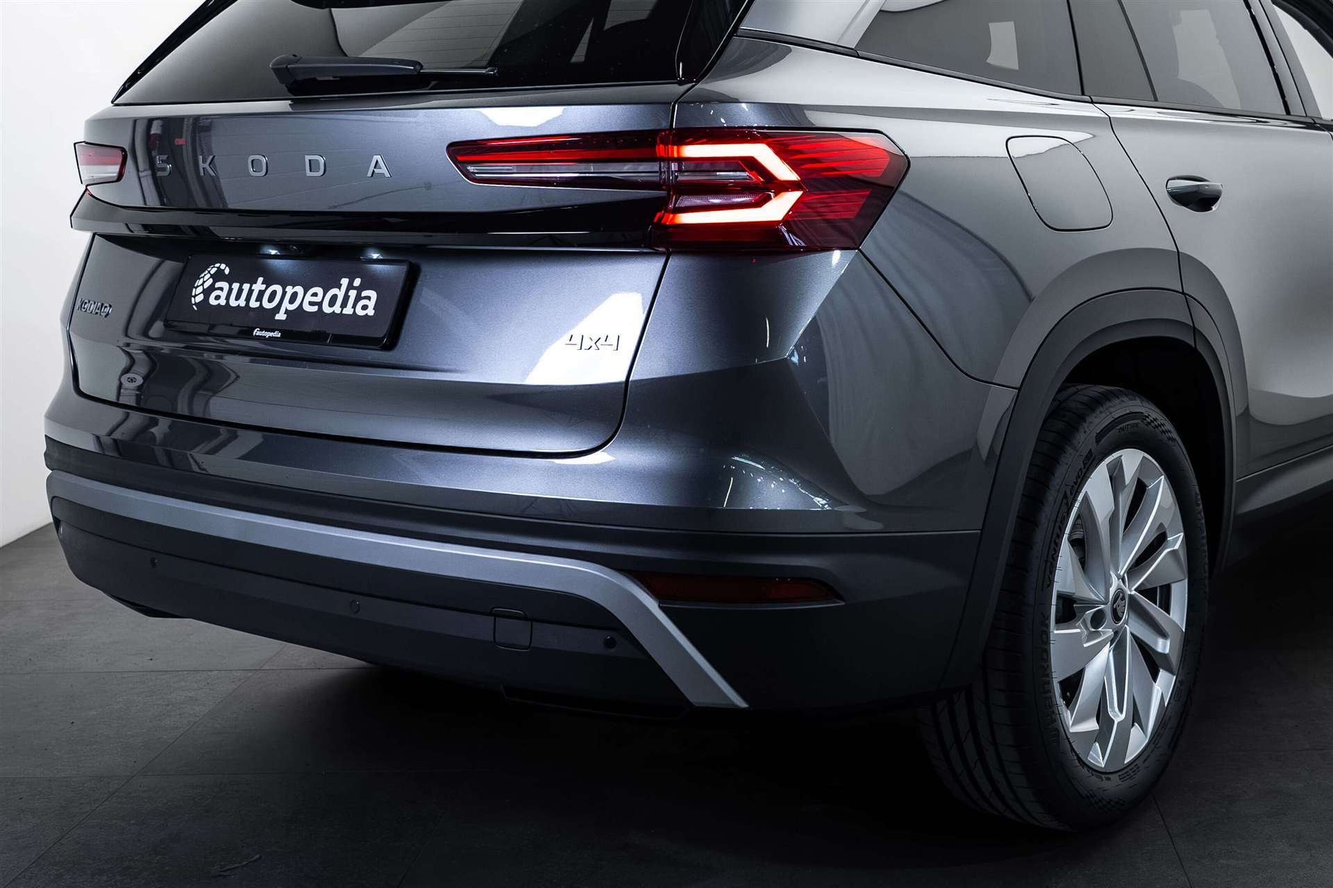 SKODA Kodiaq 2.0 TDI Selection DSG 4x4 7-Plätzer-image-3