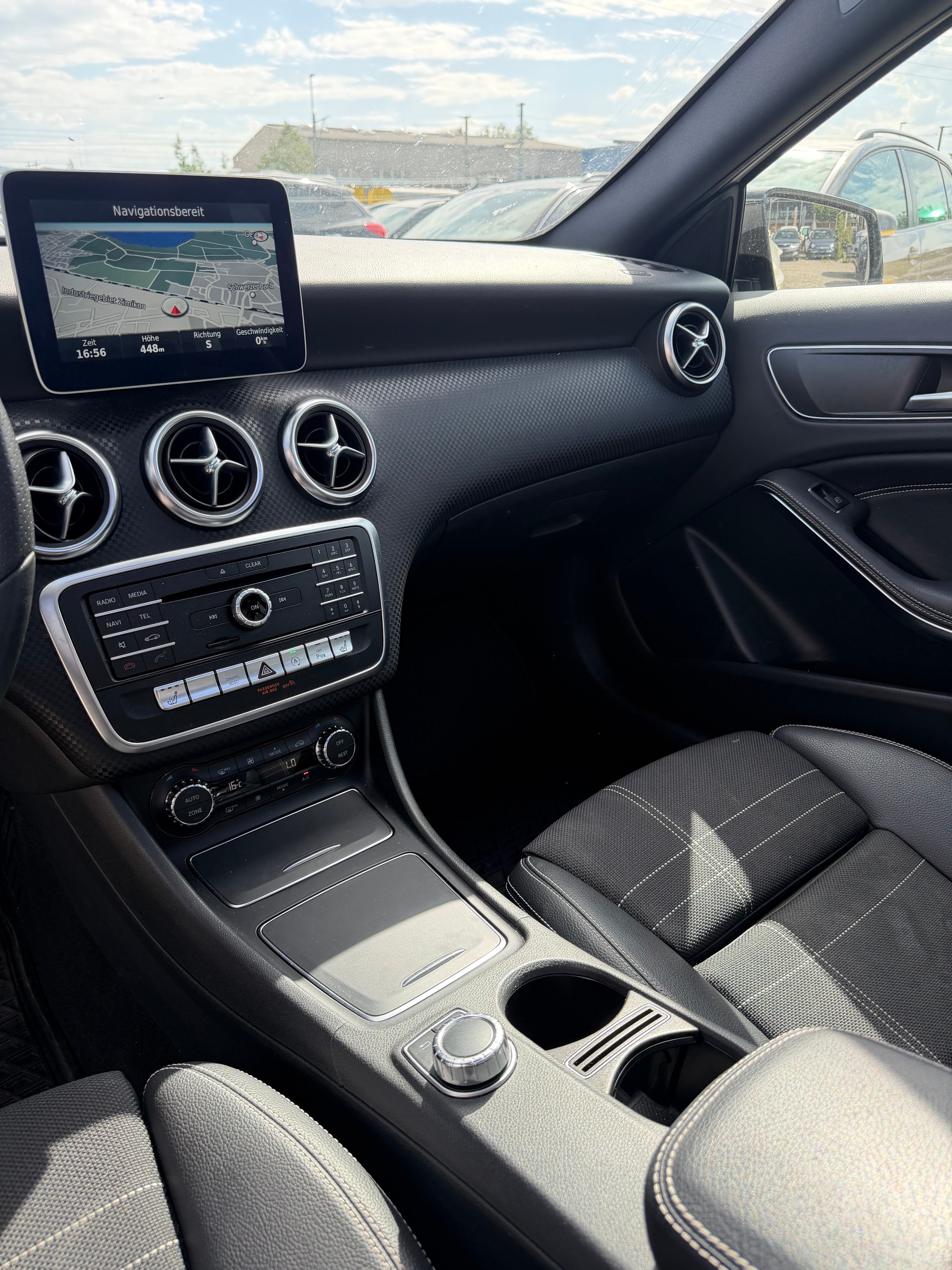 MERCEDES-BENZ A 200 CDI AMG Line 7G-DCT-image-10