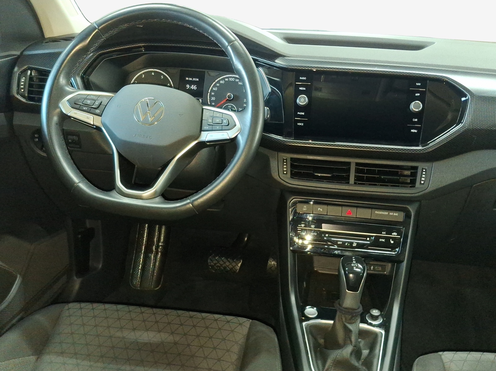 VW T-Cross 1.0 TSI Life DSG-image-8