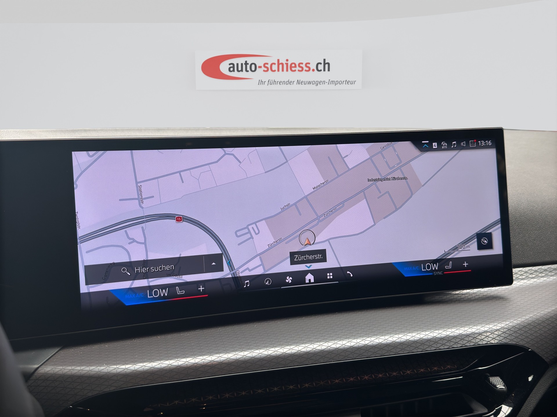 BMW 330i Touring xDrive Steptronic M Sport-image-11