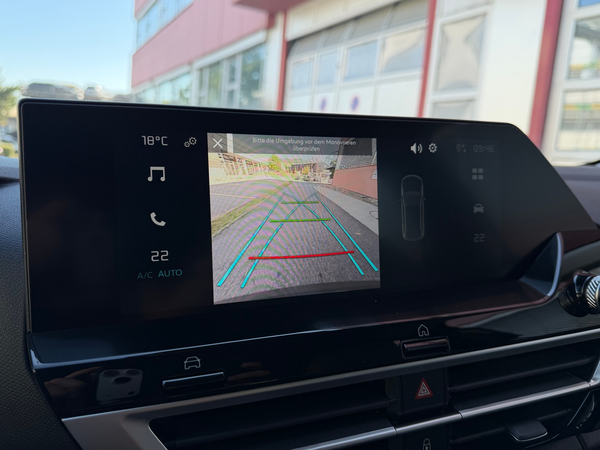 CITROEN C4 1.2 130 Plus EAT8-image-14
