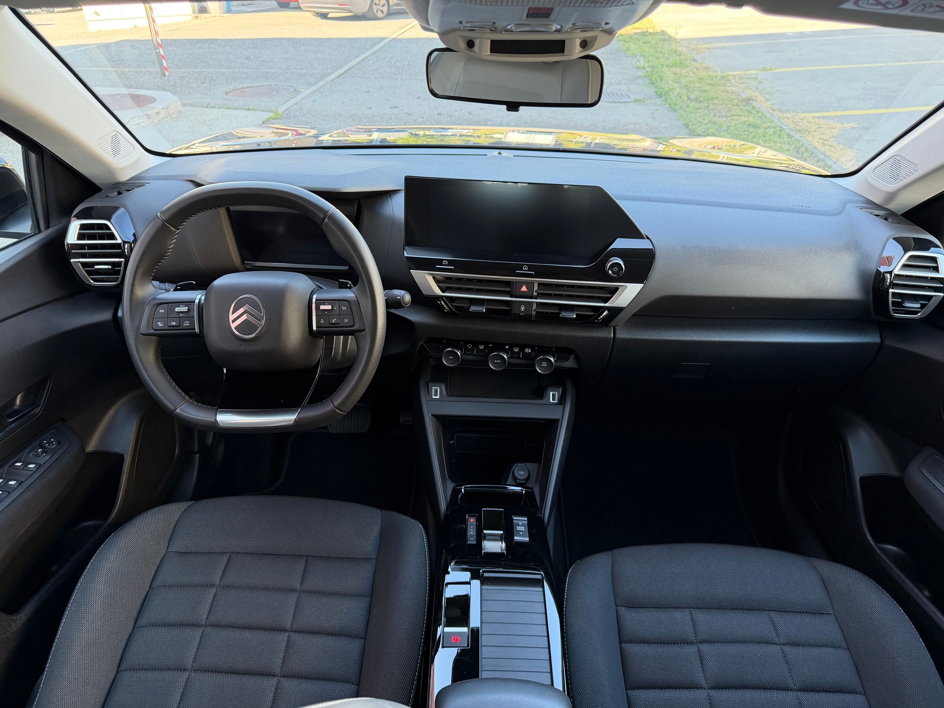CITROEN C4 1.2 130 Plus EAT8-image-12