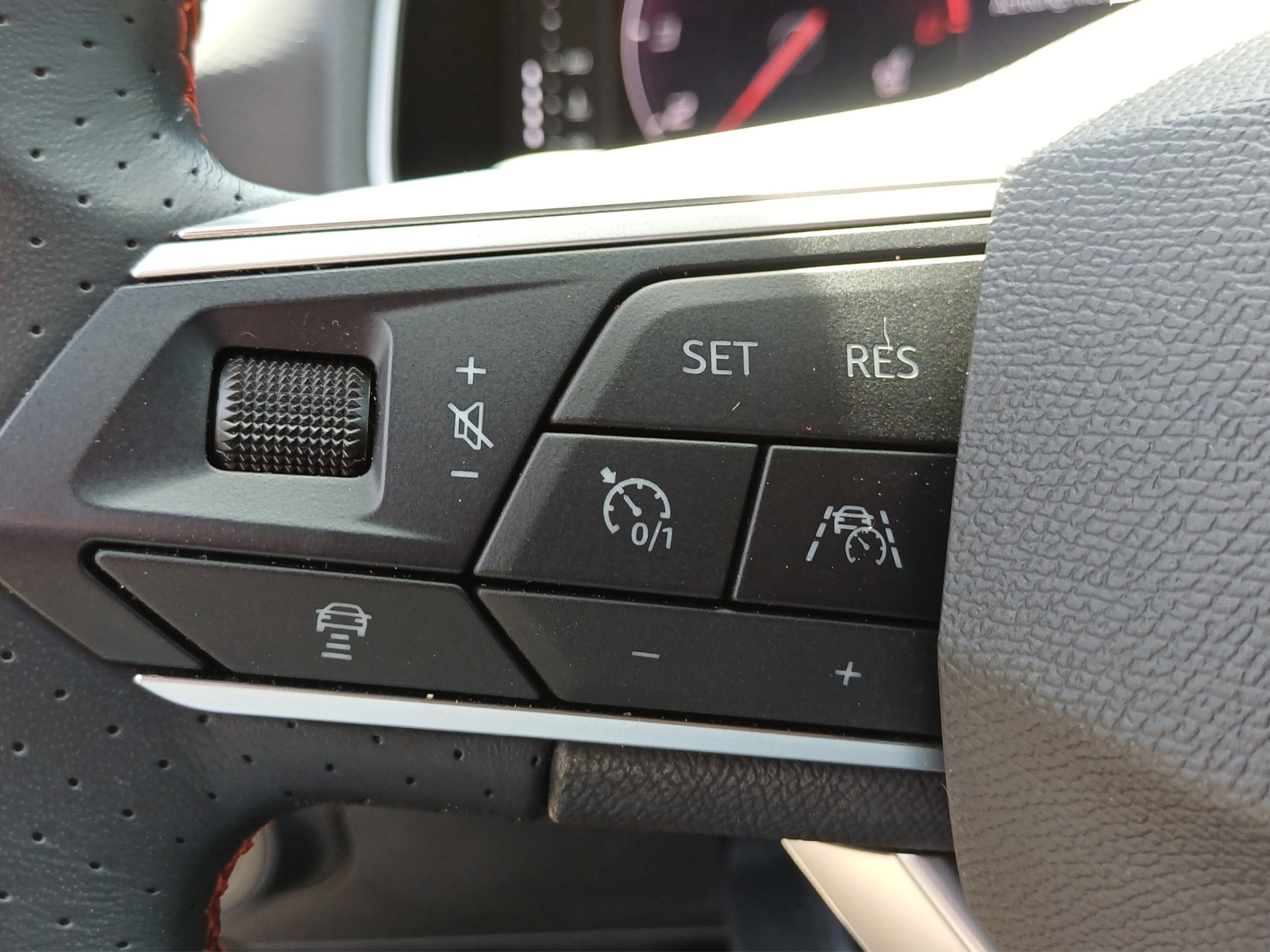 SEAT Arona 1.0 TSI Eco FR DSG-image-13