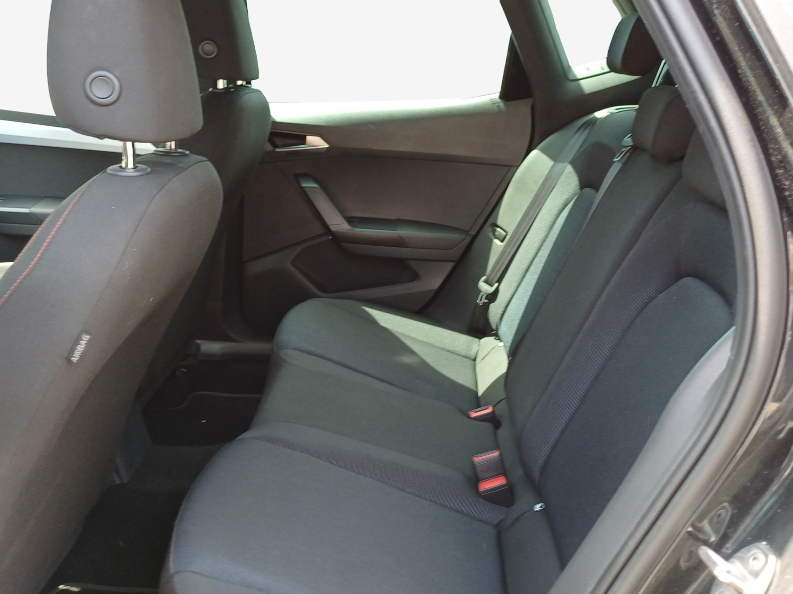 SEAT Arona 1.0 TSI Eco FR DSG-image-11