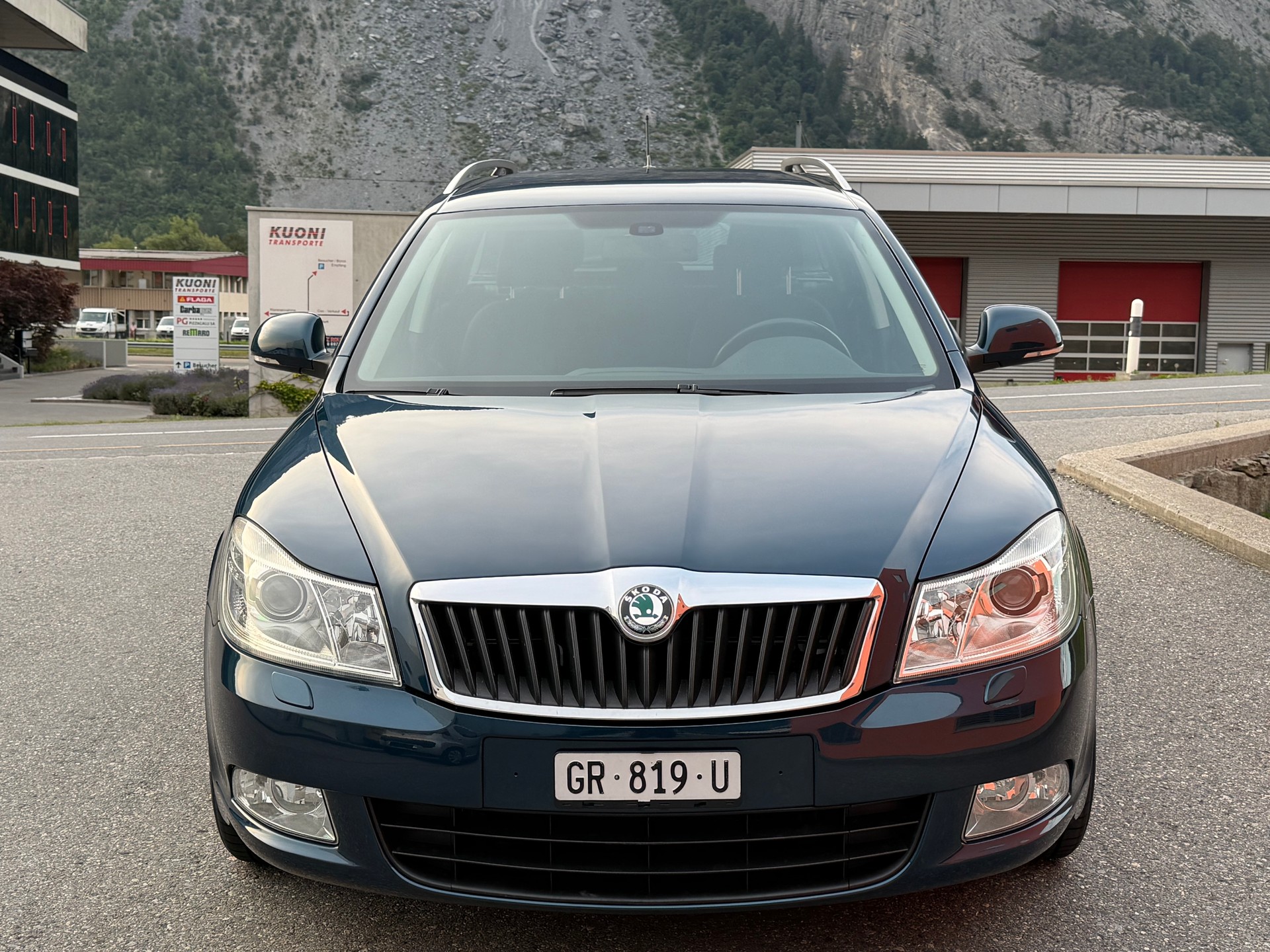 SKODA Octavia Combi 2.0 TDI AllDrive 4x4 DSG-image-0