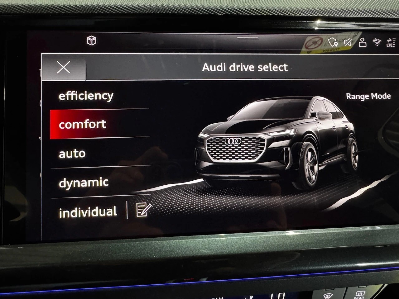 AUDI Q4 Sportback e-tron 50 S-Line quattro 300PS / TOP Ausstattung-image-19