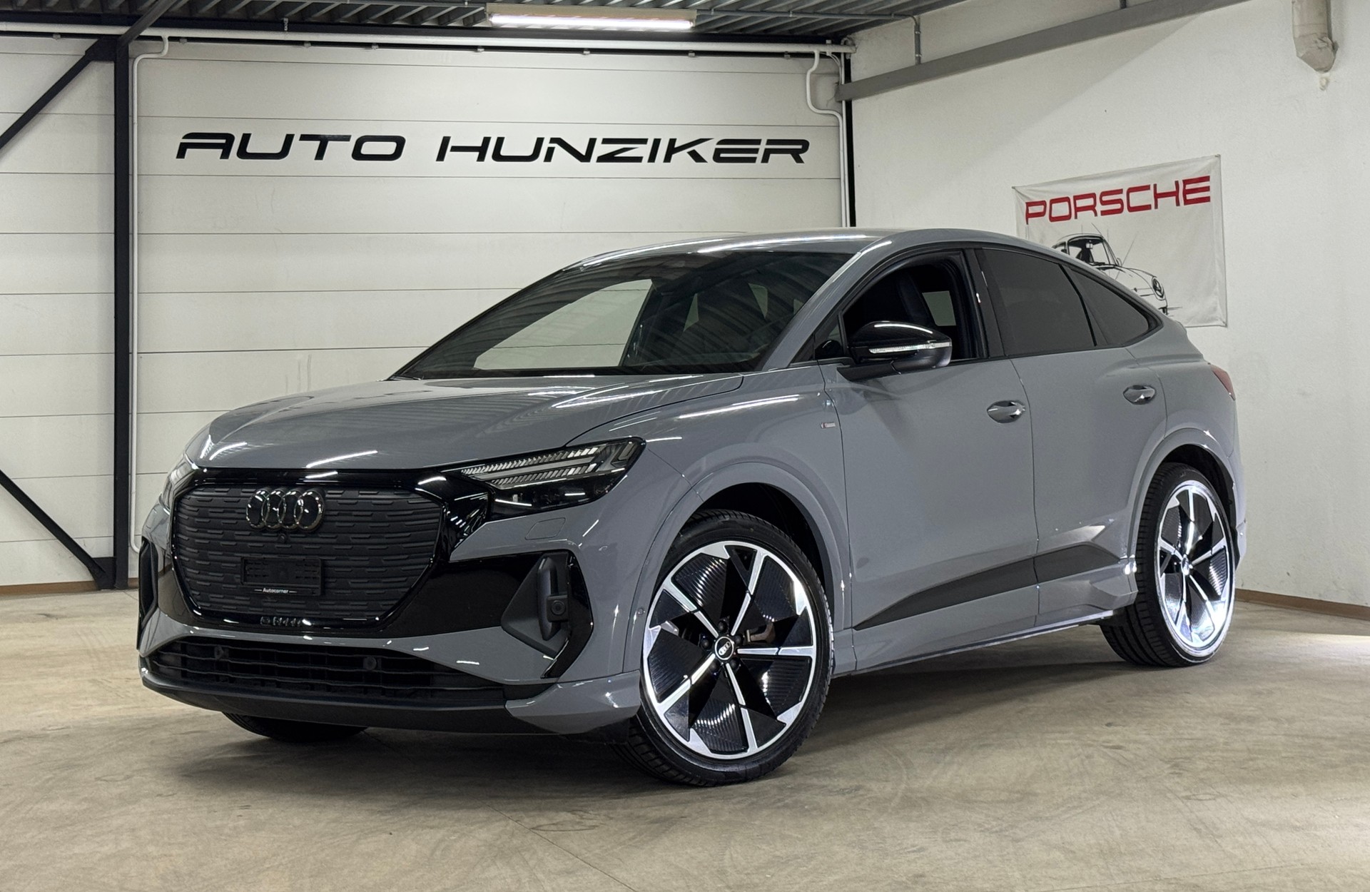AUDI Q4 Sportback e-tron 50 S-Line quattro 300PS / TOP Ausstattung-image-0