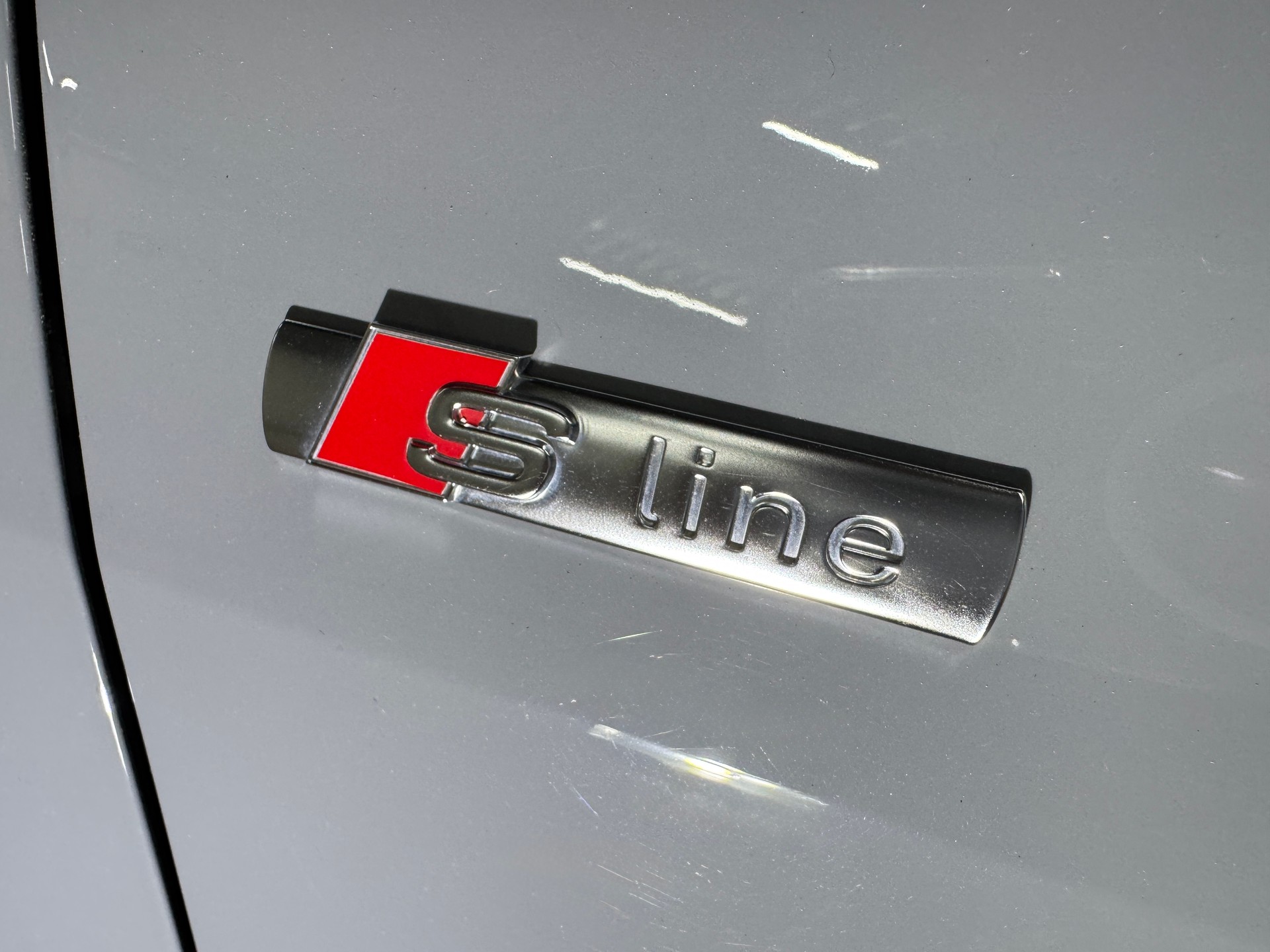 AUDI Q4 Sportback e-tron 50 S-Line quattro 300PS / TOP Ausstattung-image-9