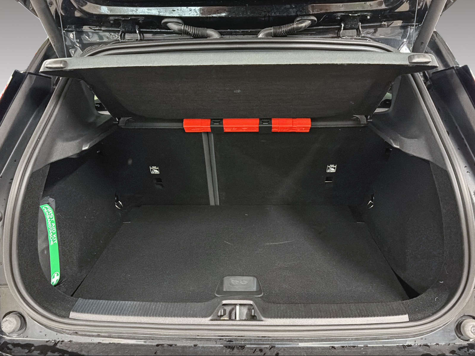 VOLVO EX 30 E60 Ultra-image-5