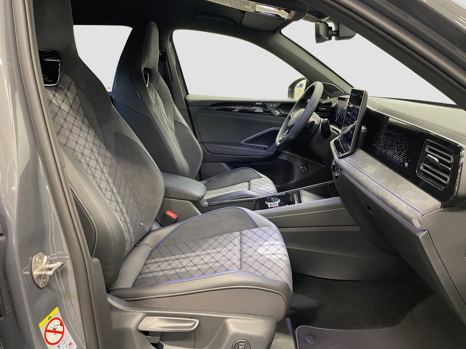 VW Tiguan 1.5 TSI evo2 eHybrid R-Line United DSG-image-13