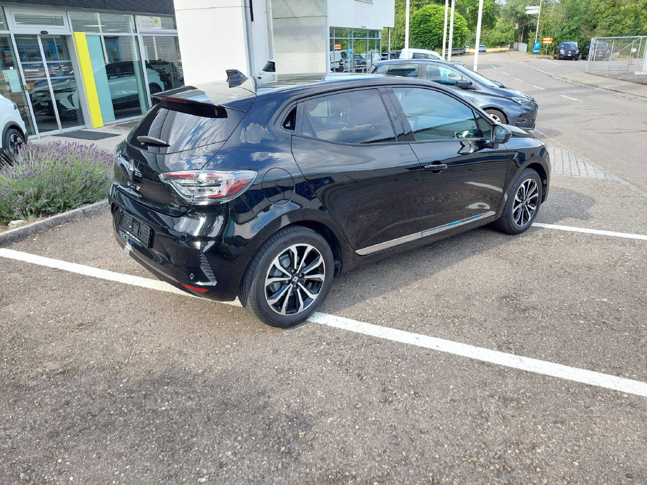 RENAULT Clio 1.6 E-Tech techno-image-4
