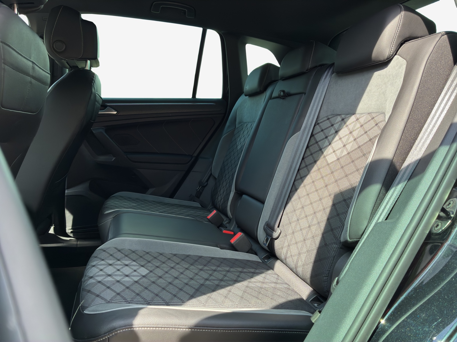 VW Tiguan 1.4TSI PHEV Selection DSG-image-11