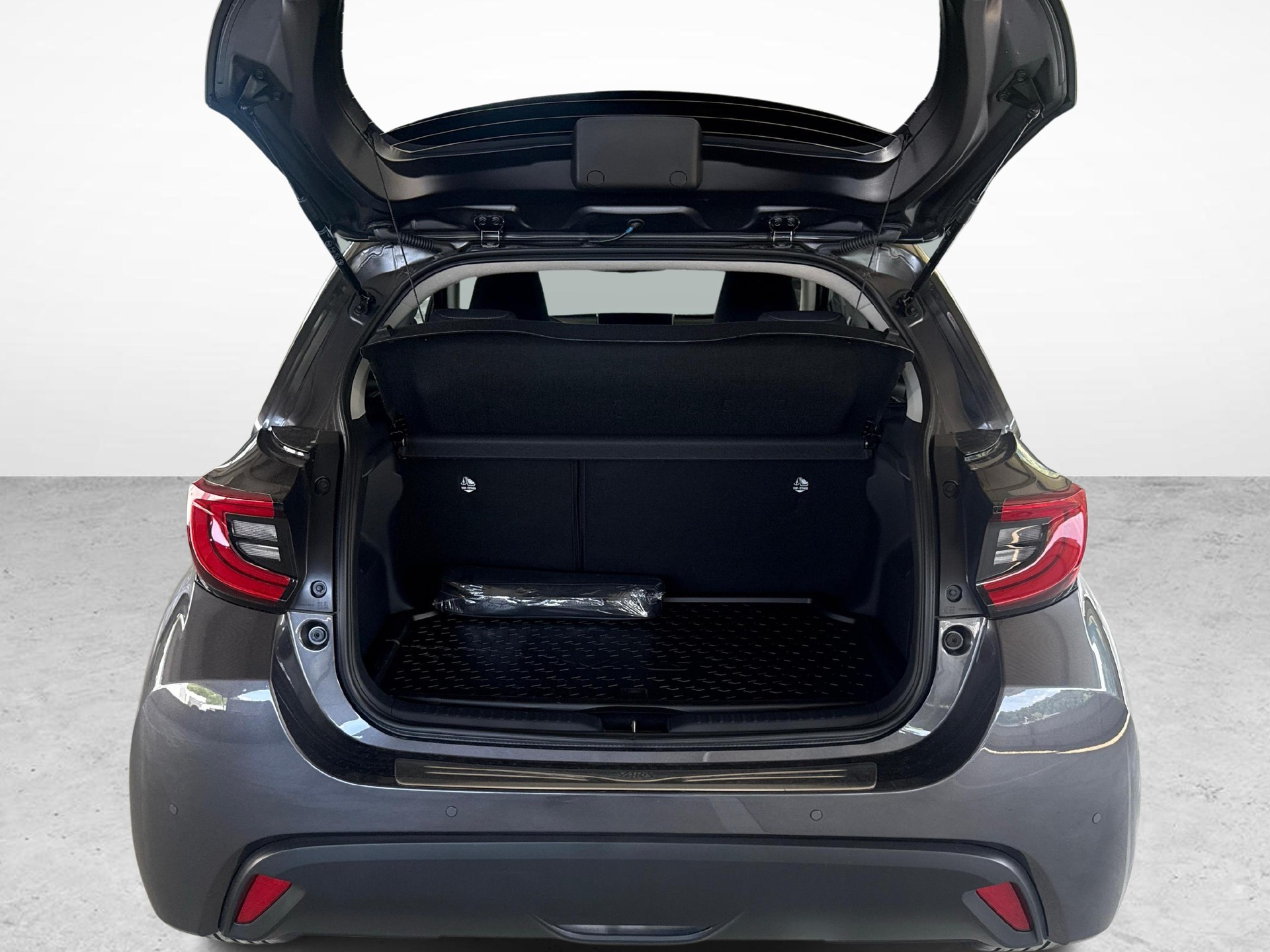 TOYOTA Yaris 1.5 VVT-i HSD Trend-image-10