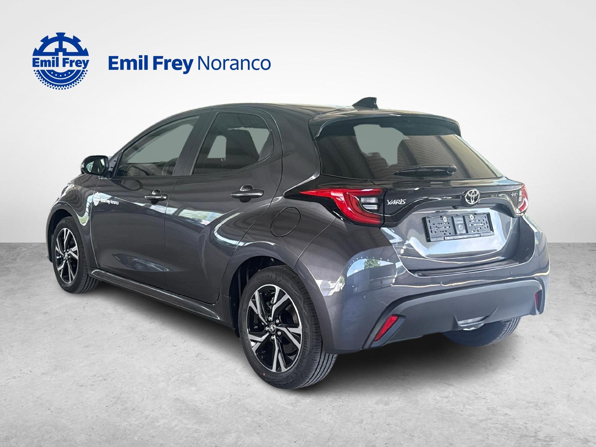 TOYOTA Yaris 1.5 VVT-i HSD Trend-image-2