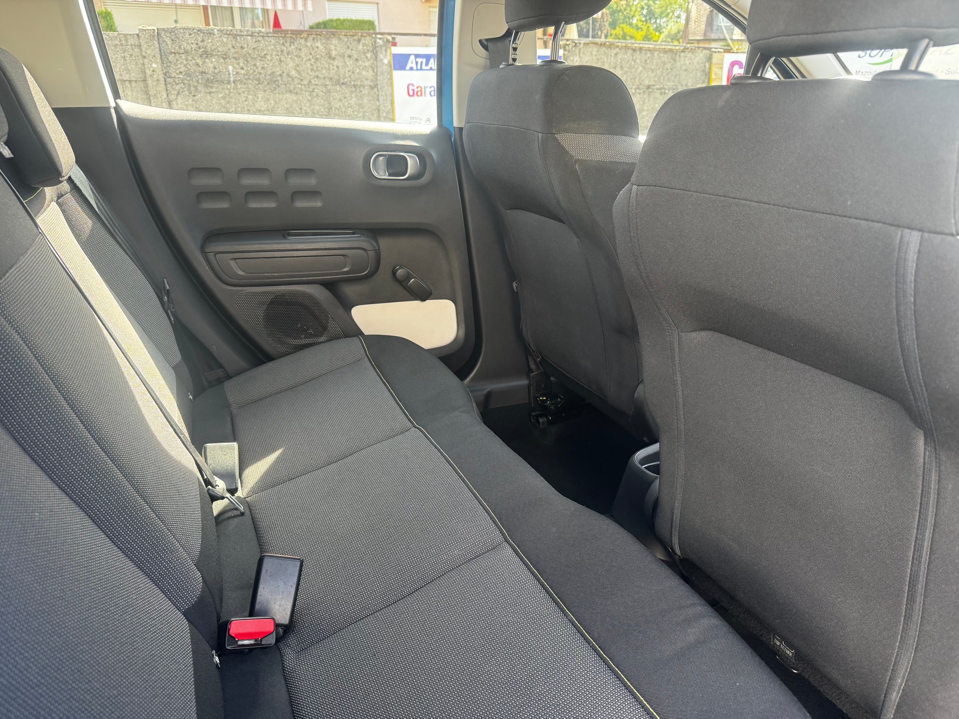CITROEN C3 1.2i PureTech Shine-image-11