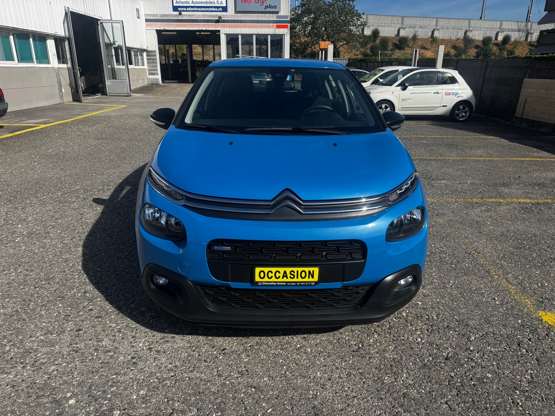 CITROEN C3 1.2i PureTech Shine-image-0