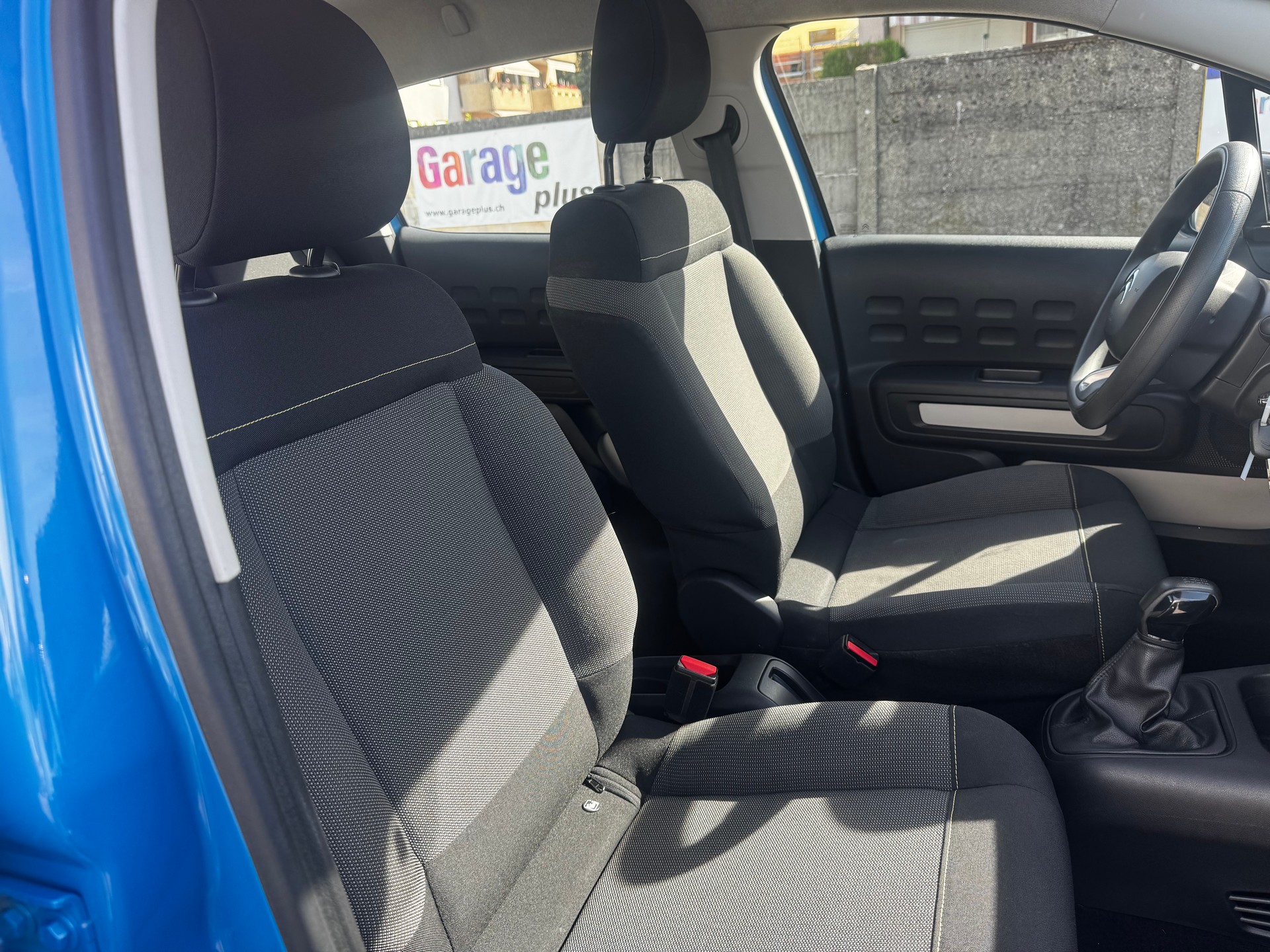 CITROEN C3 1.2i PureTech Shine-image-9