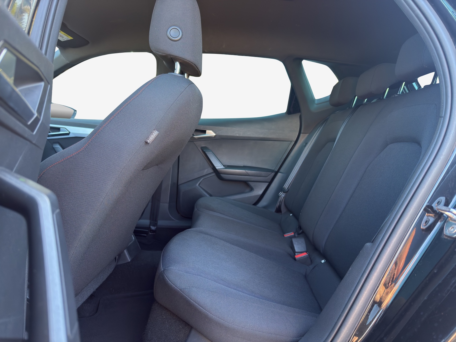 SEAT Arona 1.0 TSI Eco Hola FR DSG-image-11