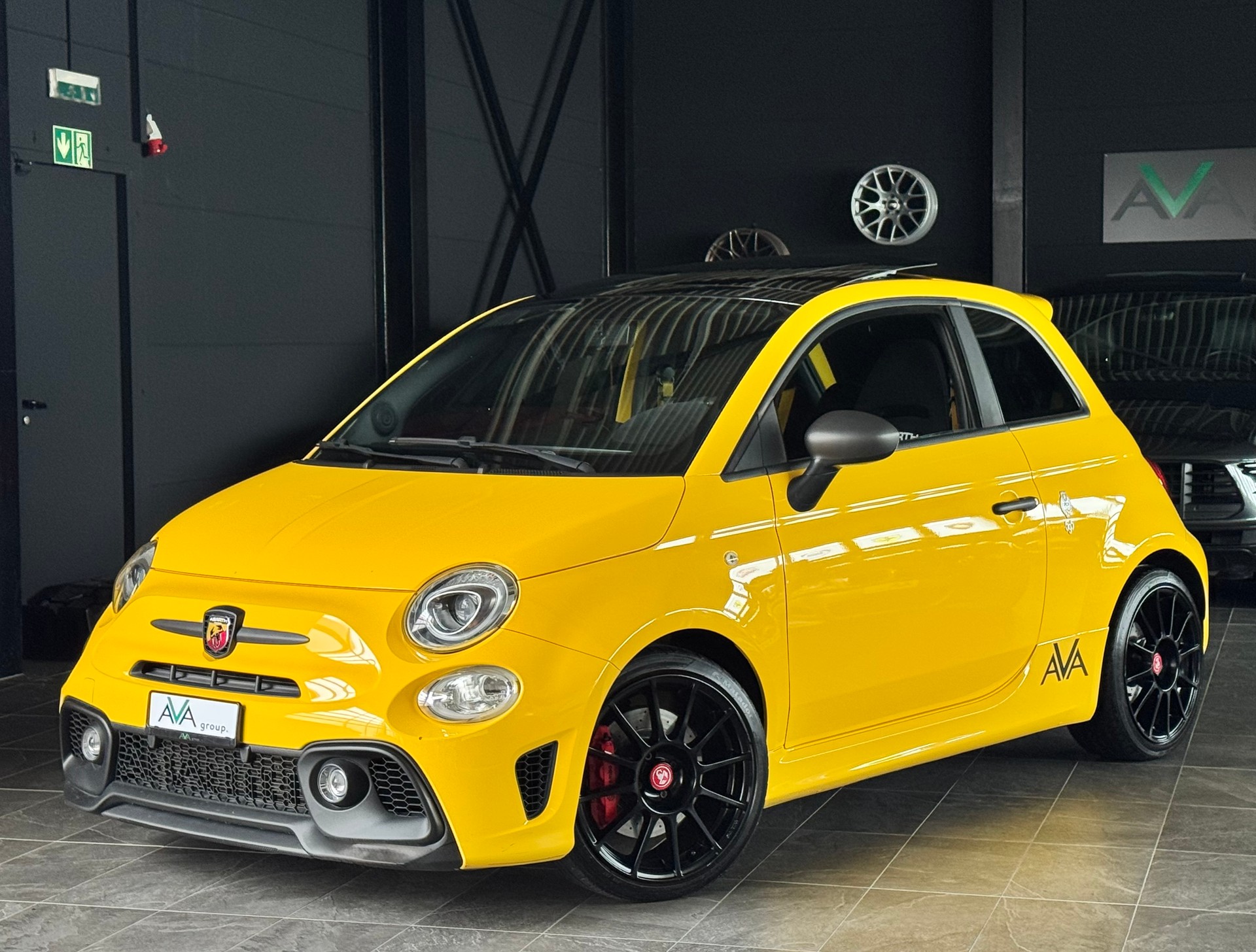 FIAT 595 1.4 16V Turbo Abarth Comp 70° Anniv. Duologic-image-1