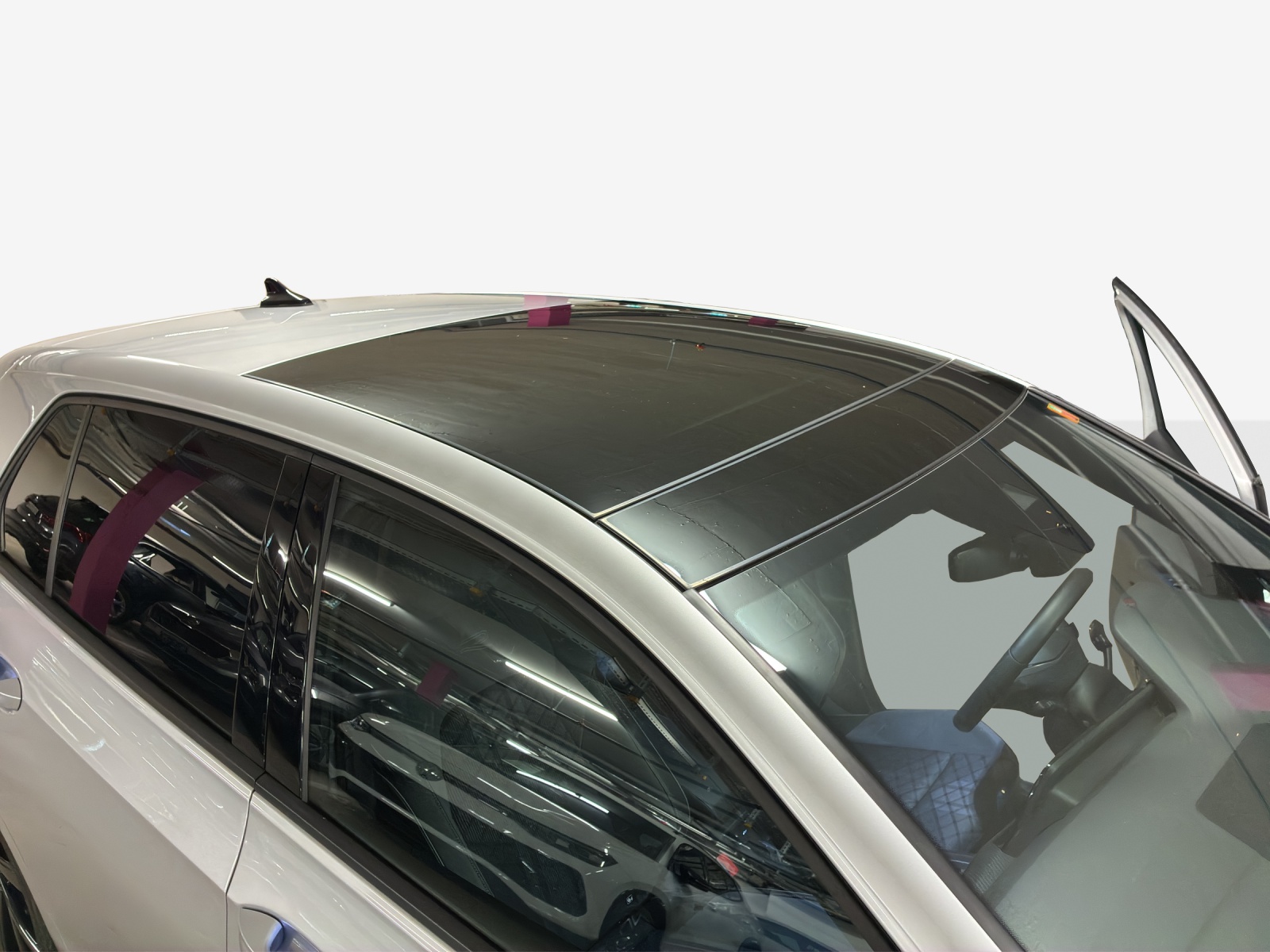 VW Golf 1.5 eTSI mHEV ACT R-Line DSG-image-14