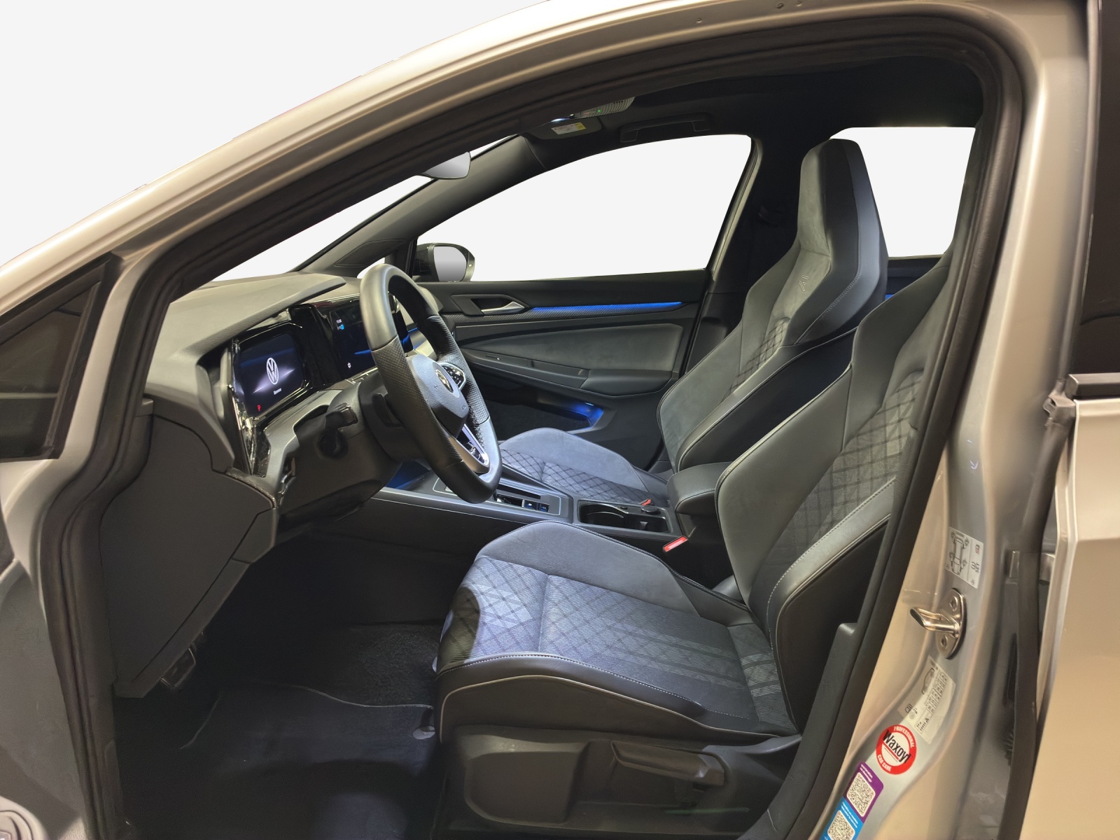 VW Golf 1.5 eTSI mHEV ACT R-Line DSG-image-7