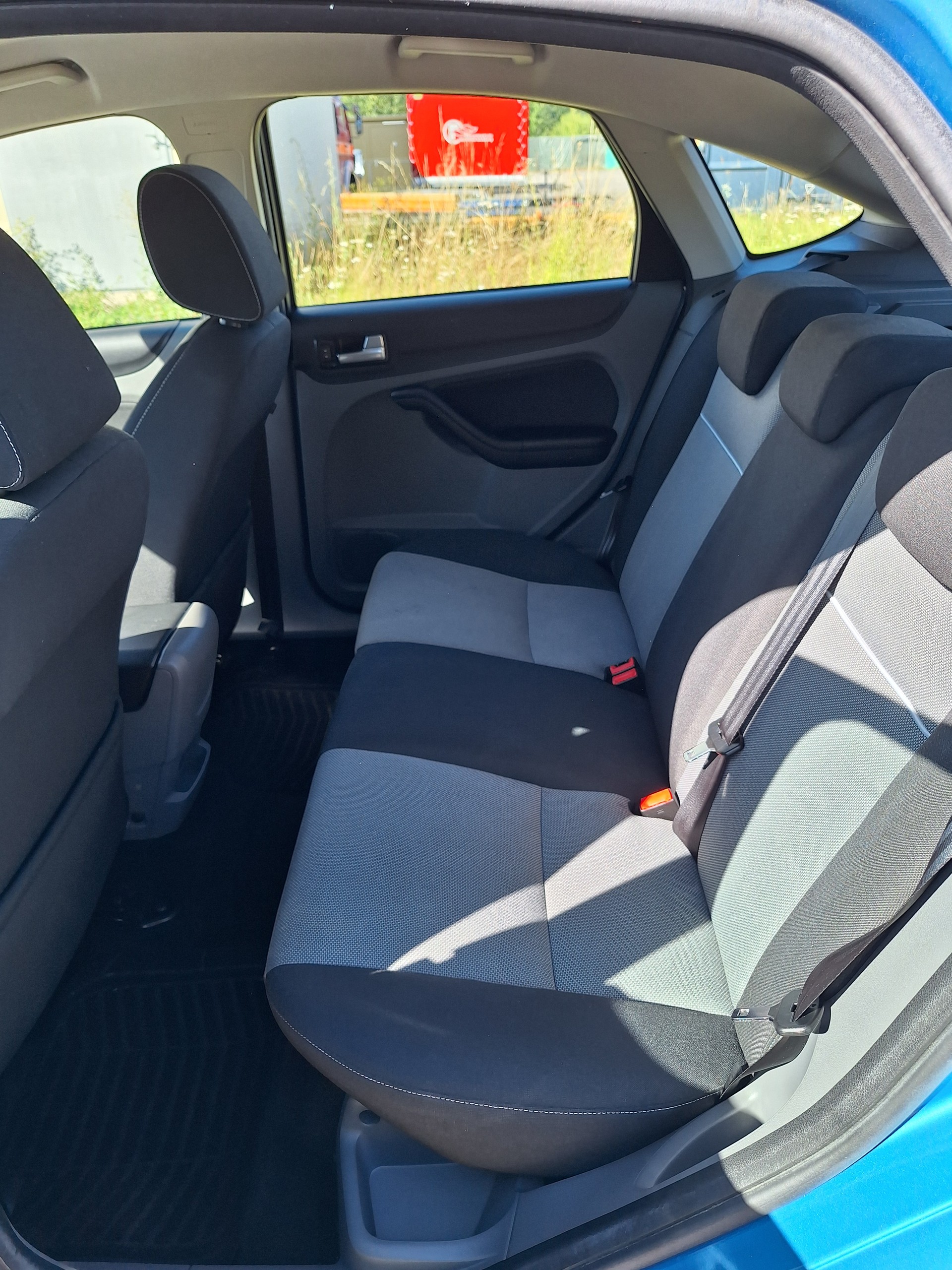 FORD Focus 1.6i VCT Carving-image-9