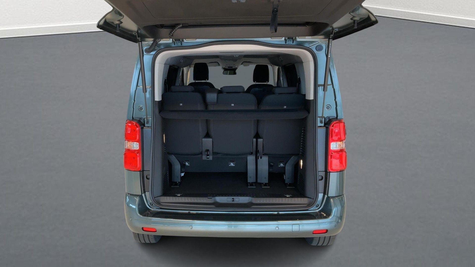 TOYOTA PROACE Verso L1 2.0 D Trend-image-8