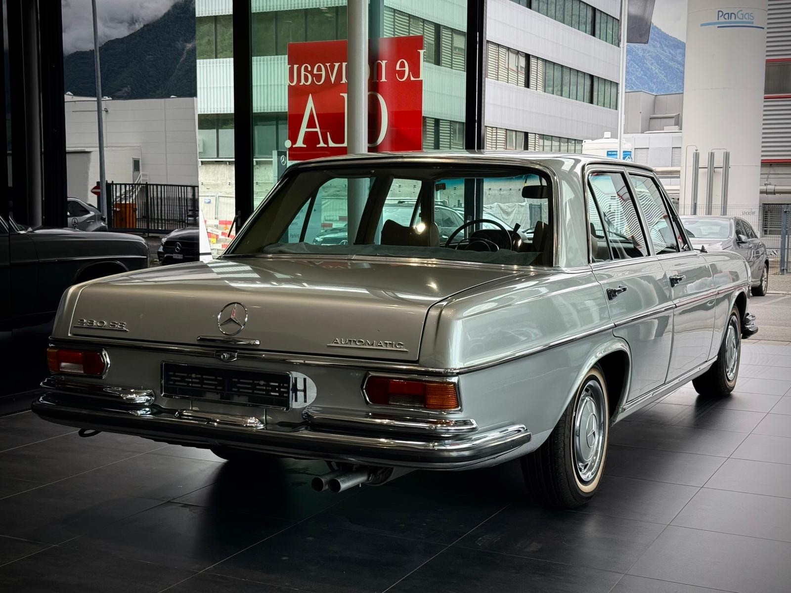 MERCEDES-BENZ SE-image-2