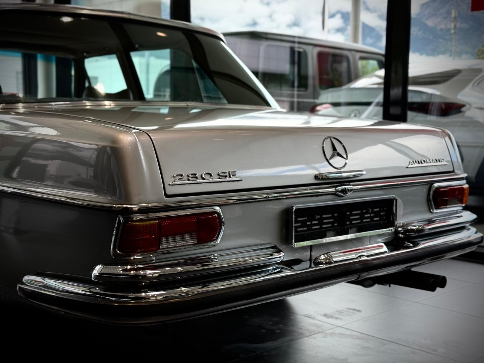 MERCEDES-BENZ SE-image-4