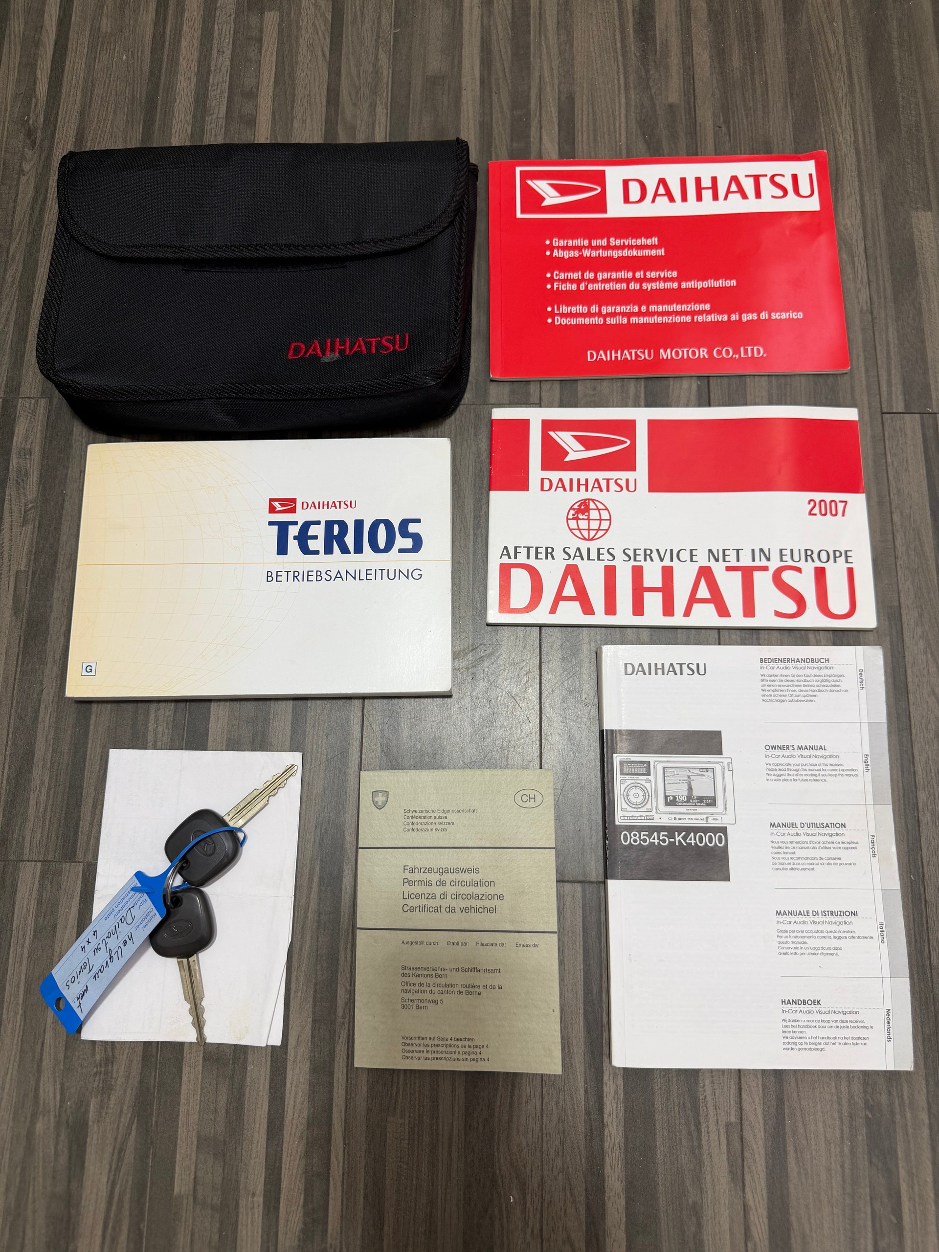 DAIHATSU Terios 1.5 16V SX Edit. 100th Anniversary 4WD Aut.-image-15