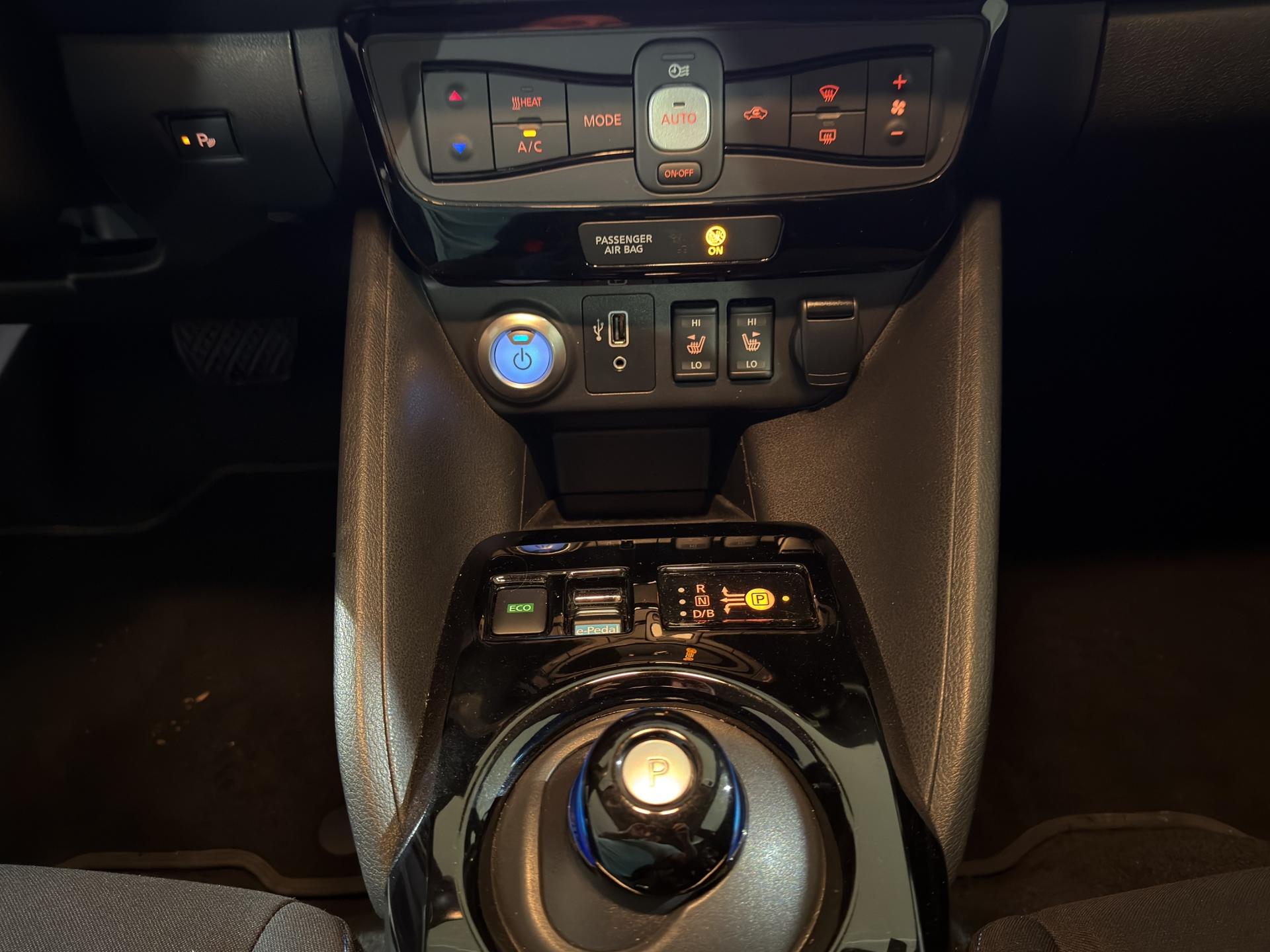 NISSAN Leaf N-Connecta (incl. battery)-image-11