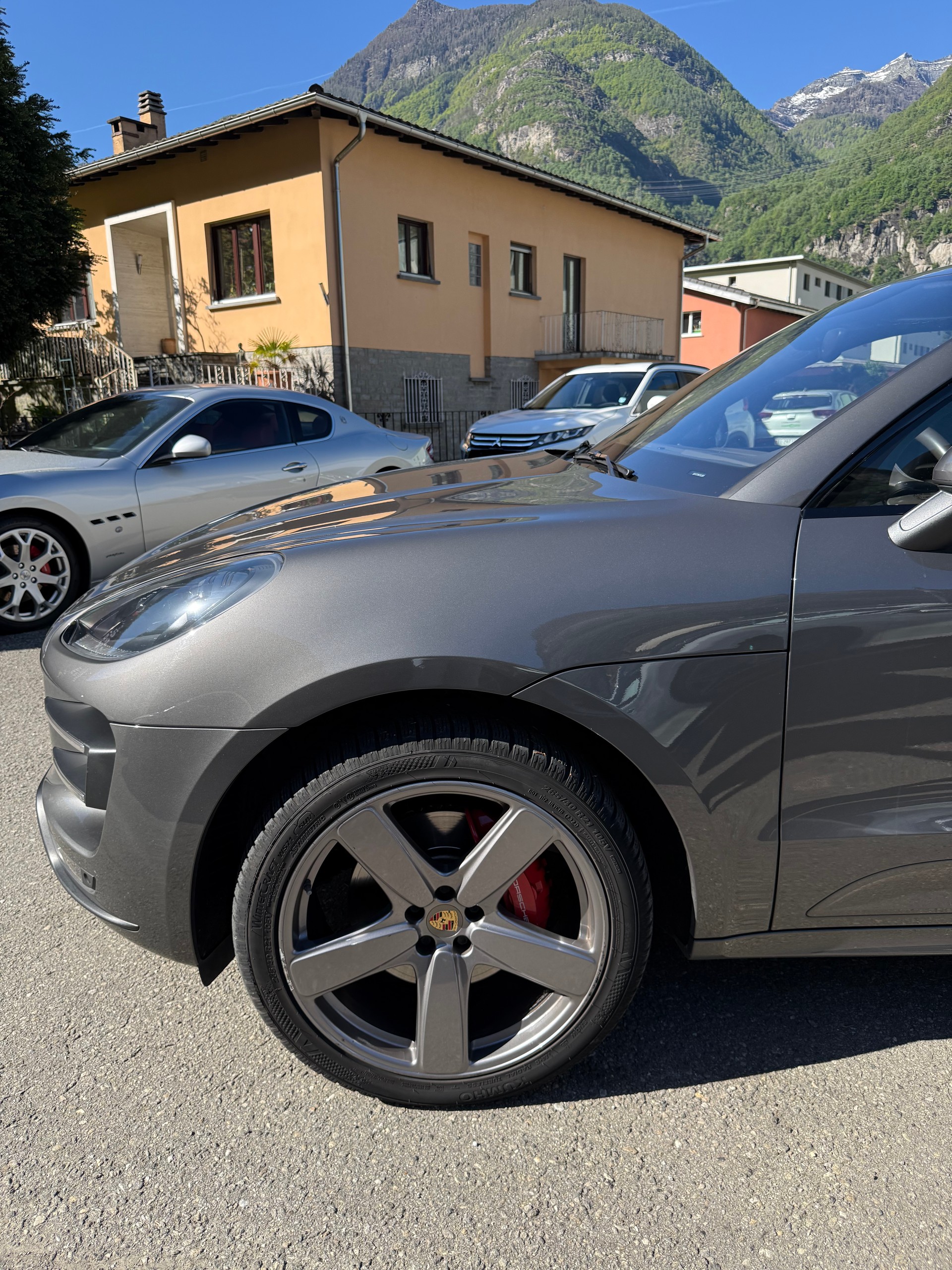 PORSCHE Macan Turbo PDK-image-1