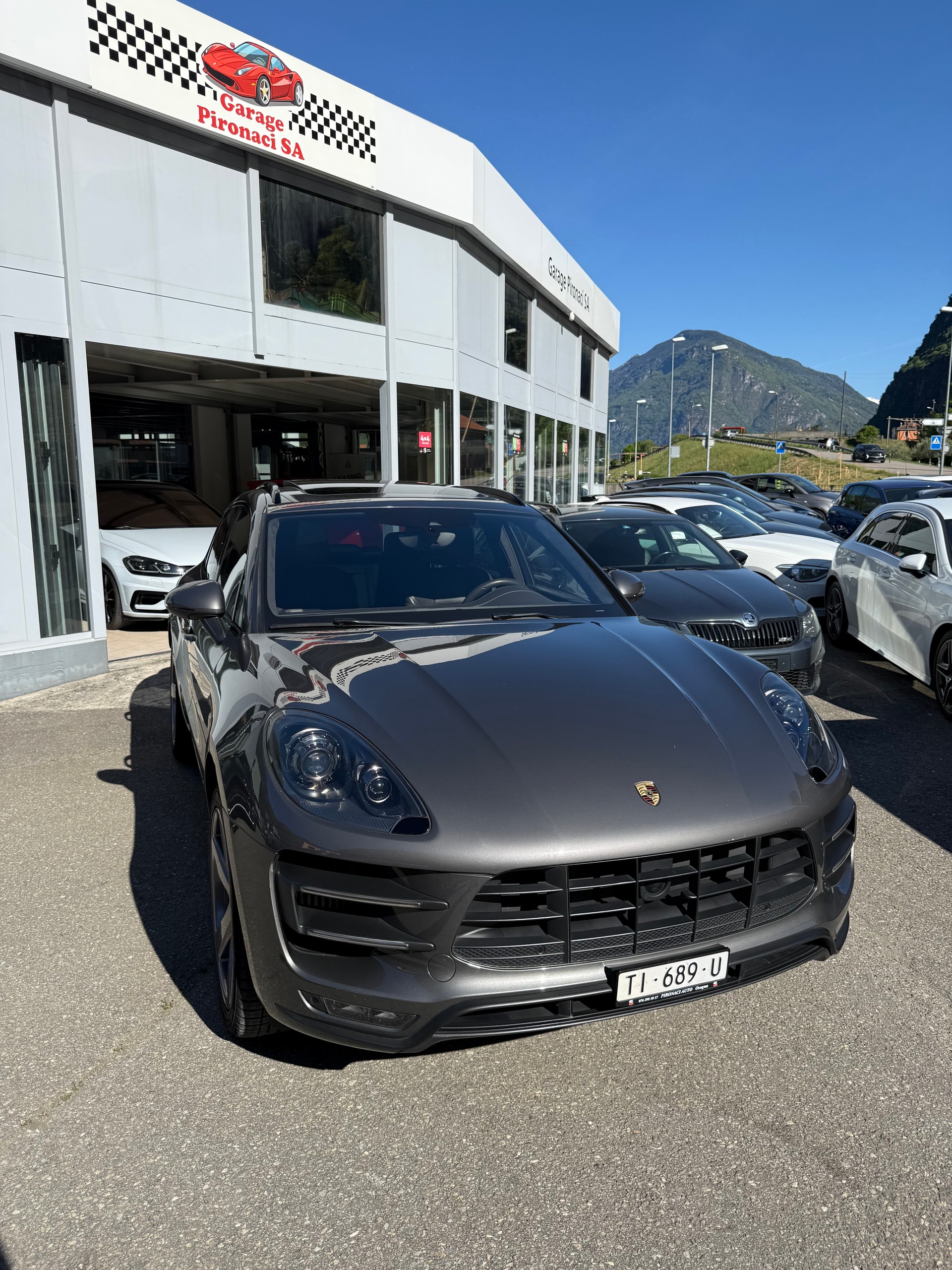 PORSCHE Macan Turbo PDK-image-9