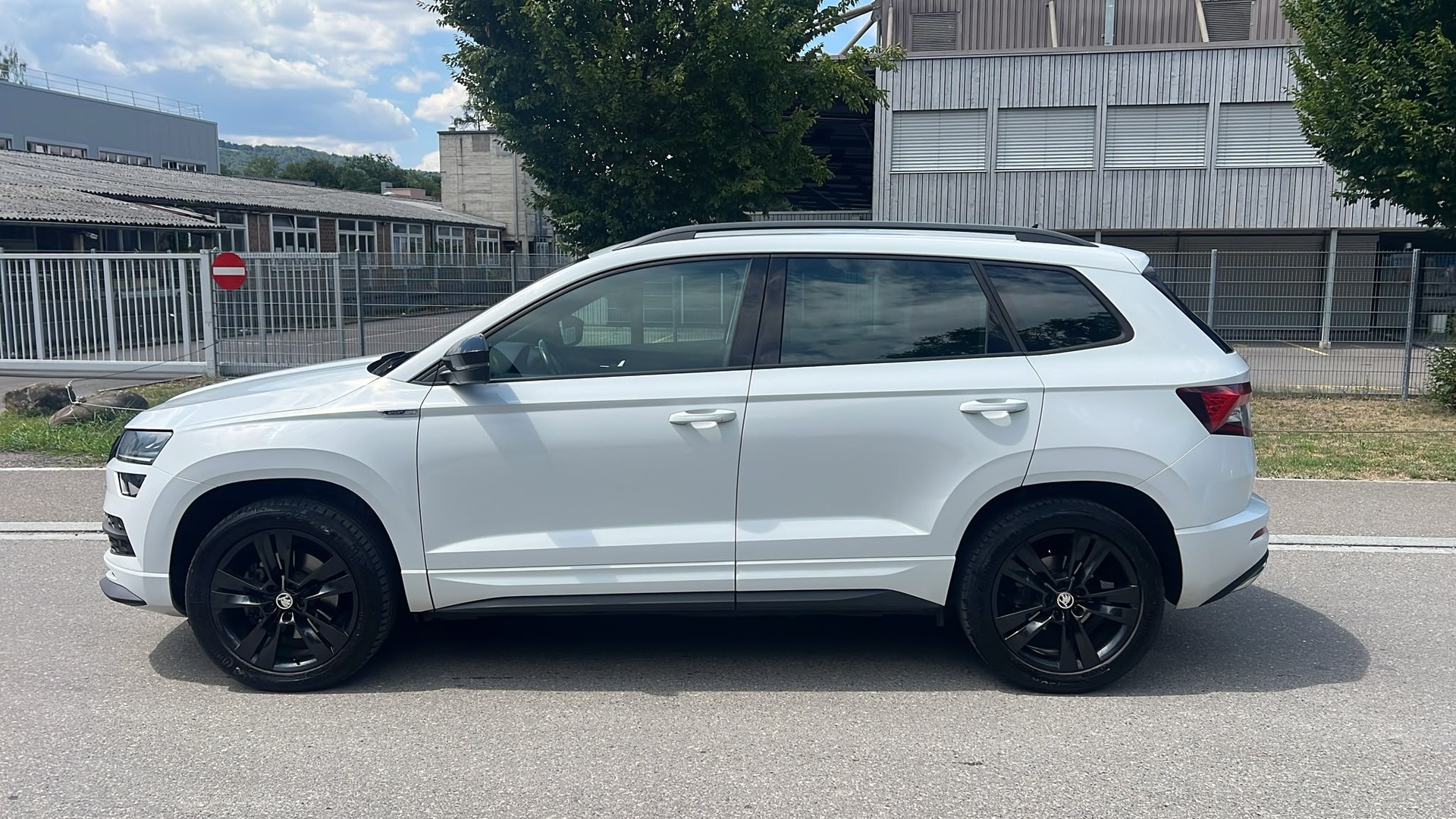 SKODA Karoq 2.0 TDI SCR SportLine 4x4 DSG-showroom-element-3